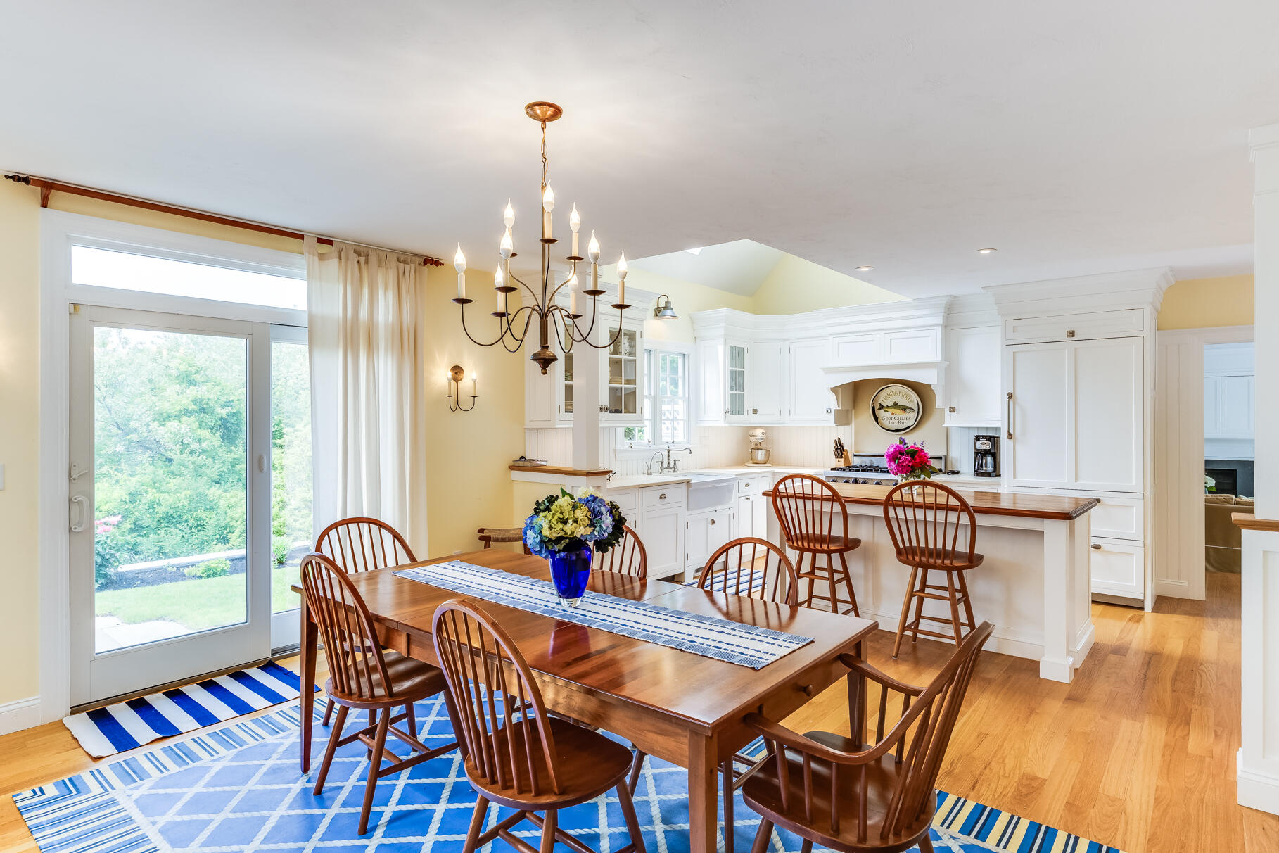 86 Champlain Road