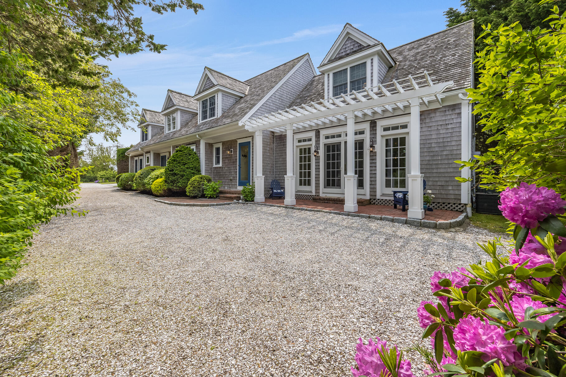 86 Champlain Road