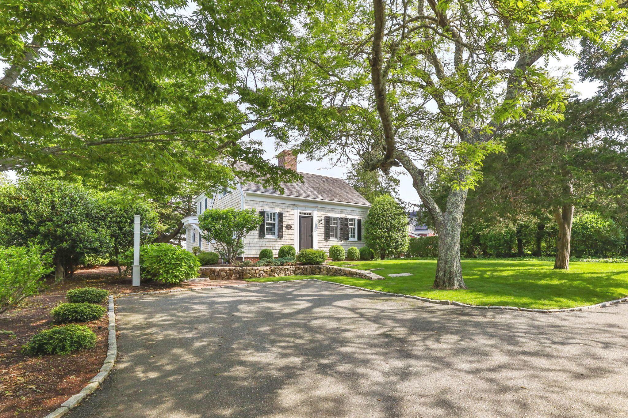 51 Shattuck Place