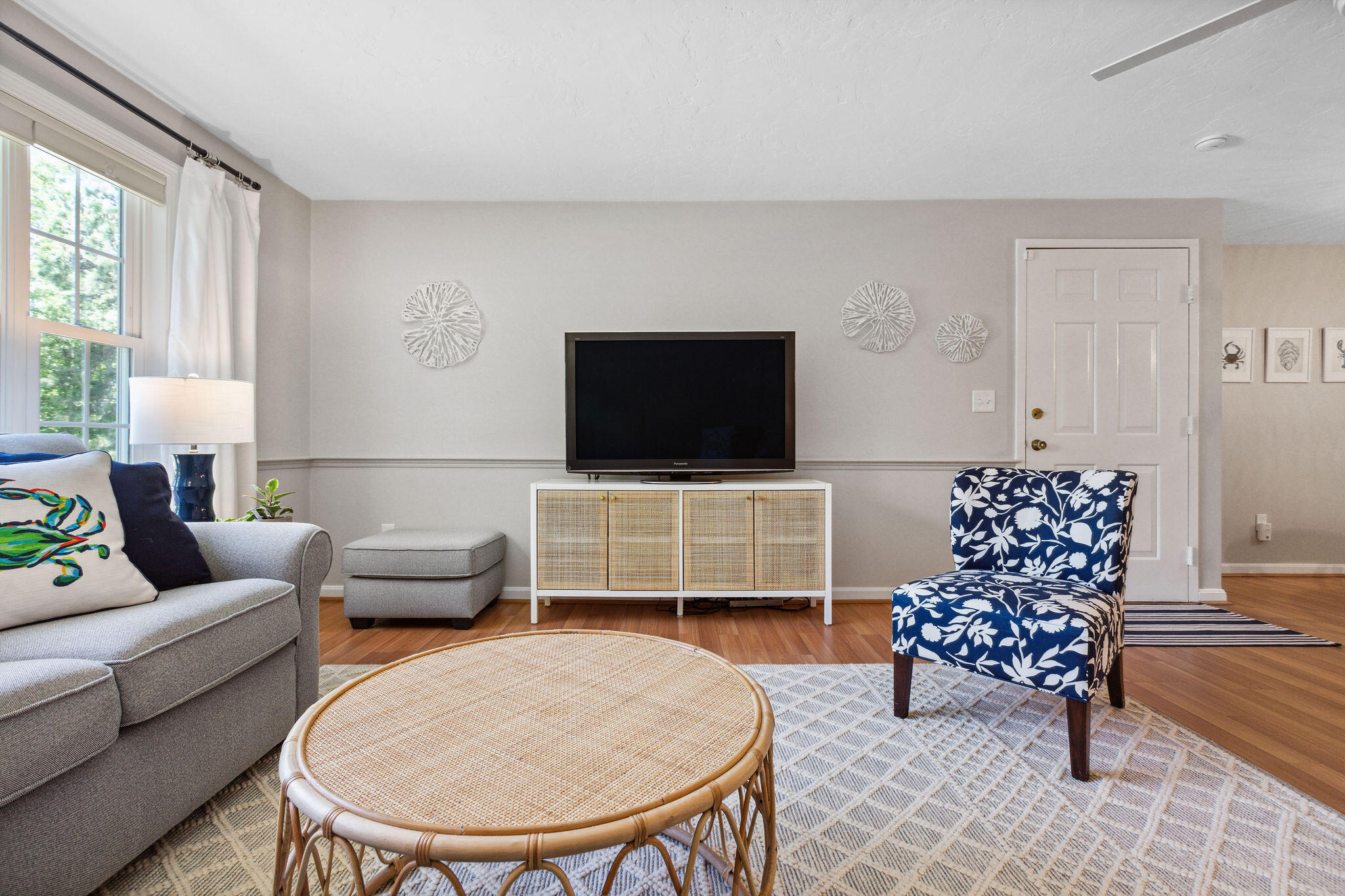 2 Englewood Drive # 6 Unit: F-6
