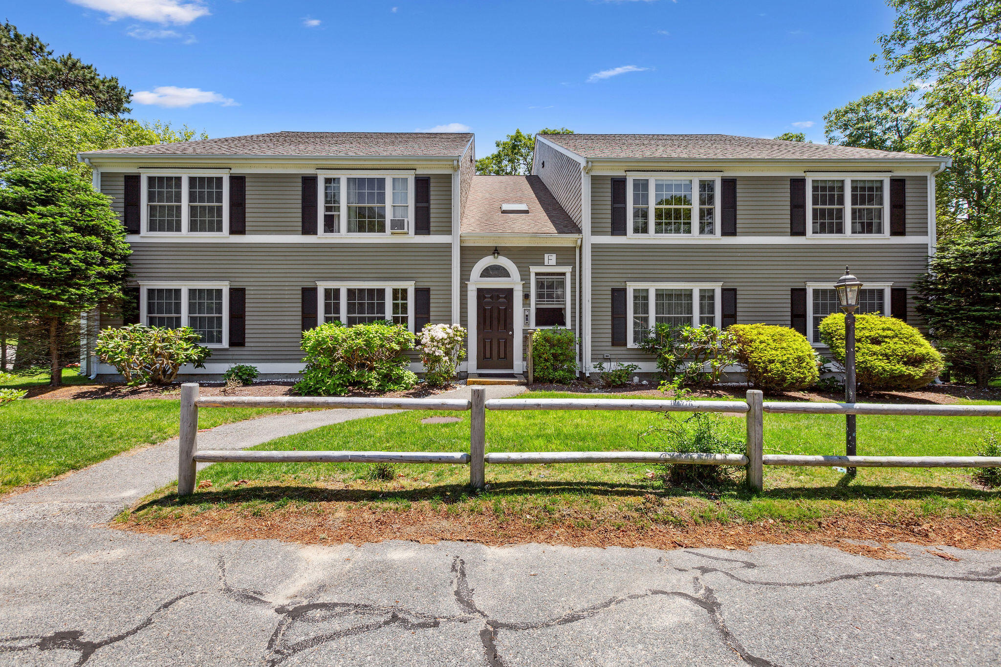 2 Englewood Drive # 6 Unit: F-6