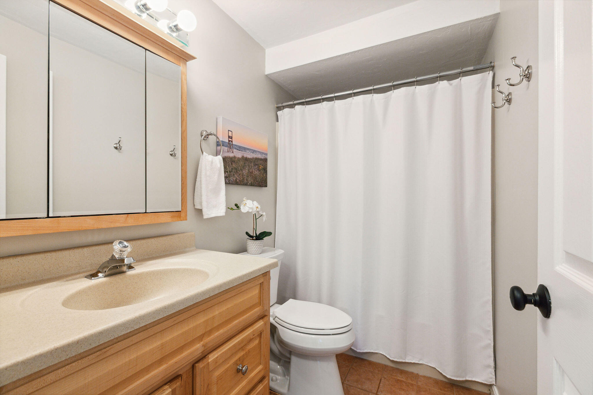 2 Englewood Drive # 6 Unit: F-6