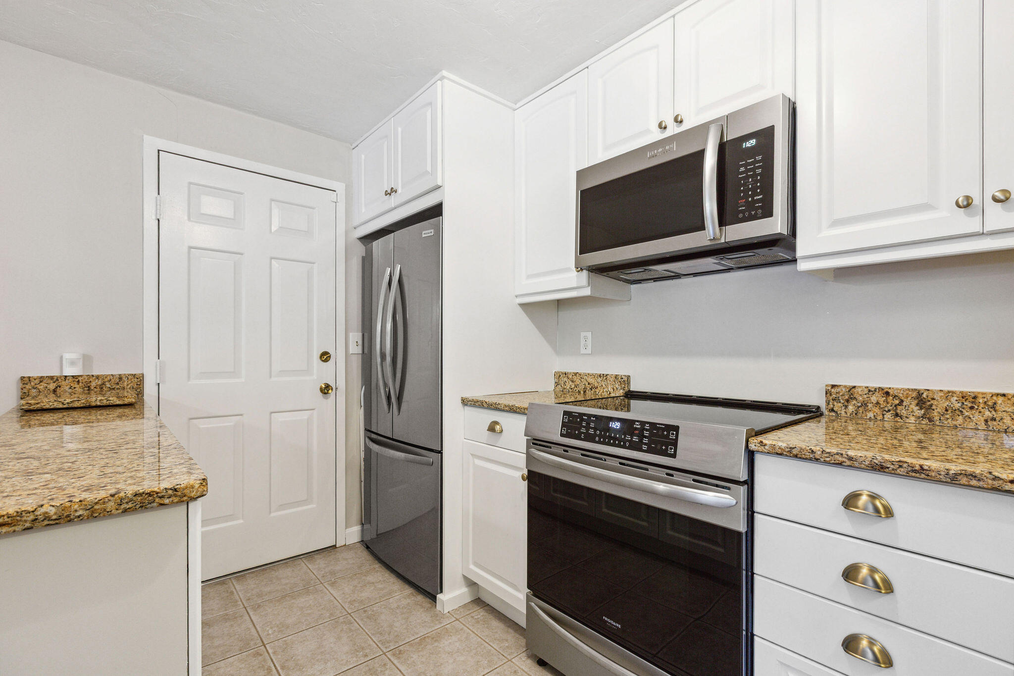 2 Englewood Drive # 6 Unit: F-6