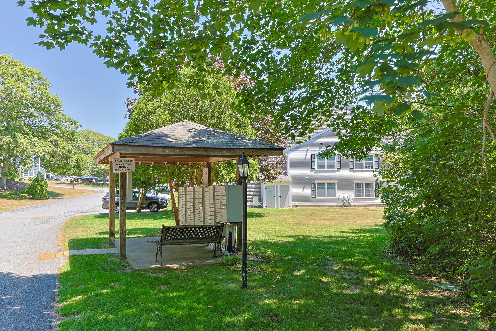 2 Englewood Drive # 1 Unit: H-1