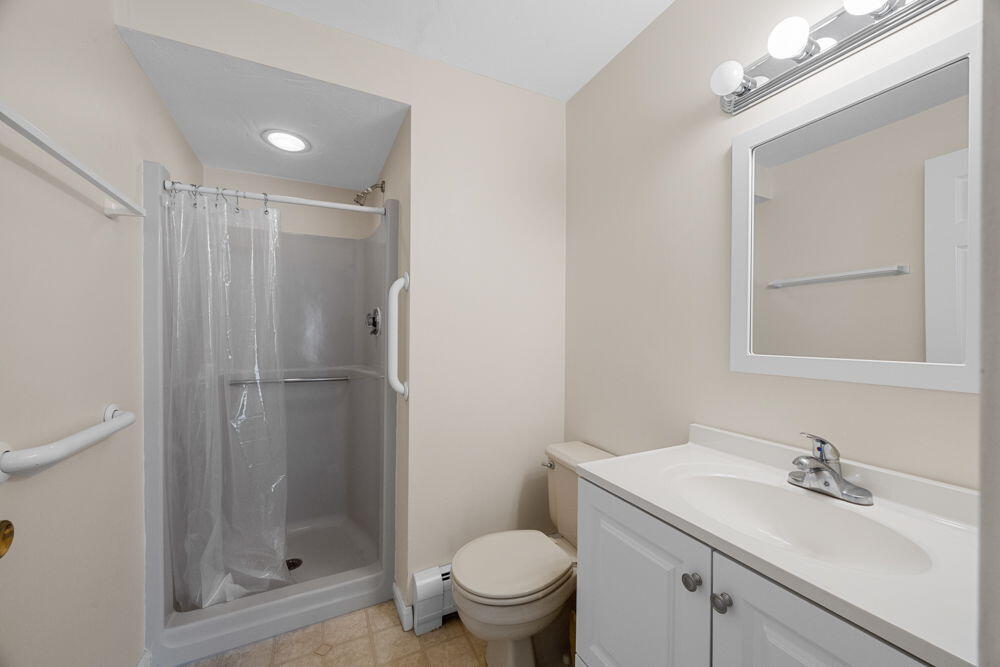 2 Englewood Drive # 1 Unit: H-1