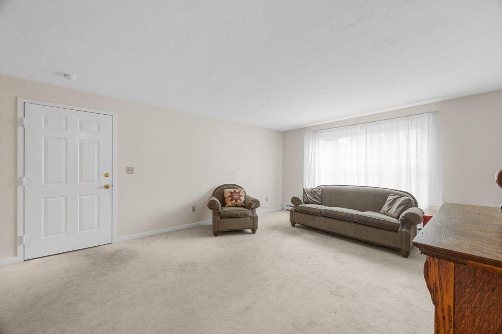 2 Englewood Drive # 1 Unit: H-1