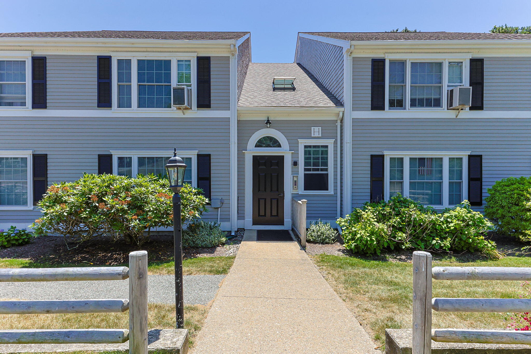 2 Englewood Drive # 1 Unit: H-1