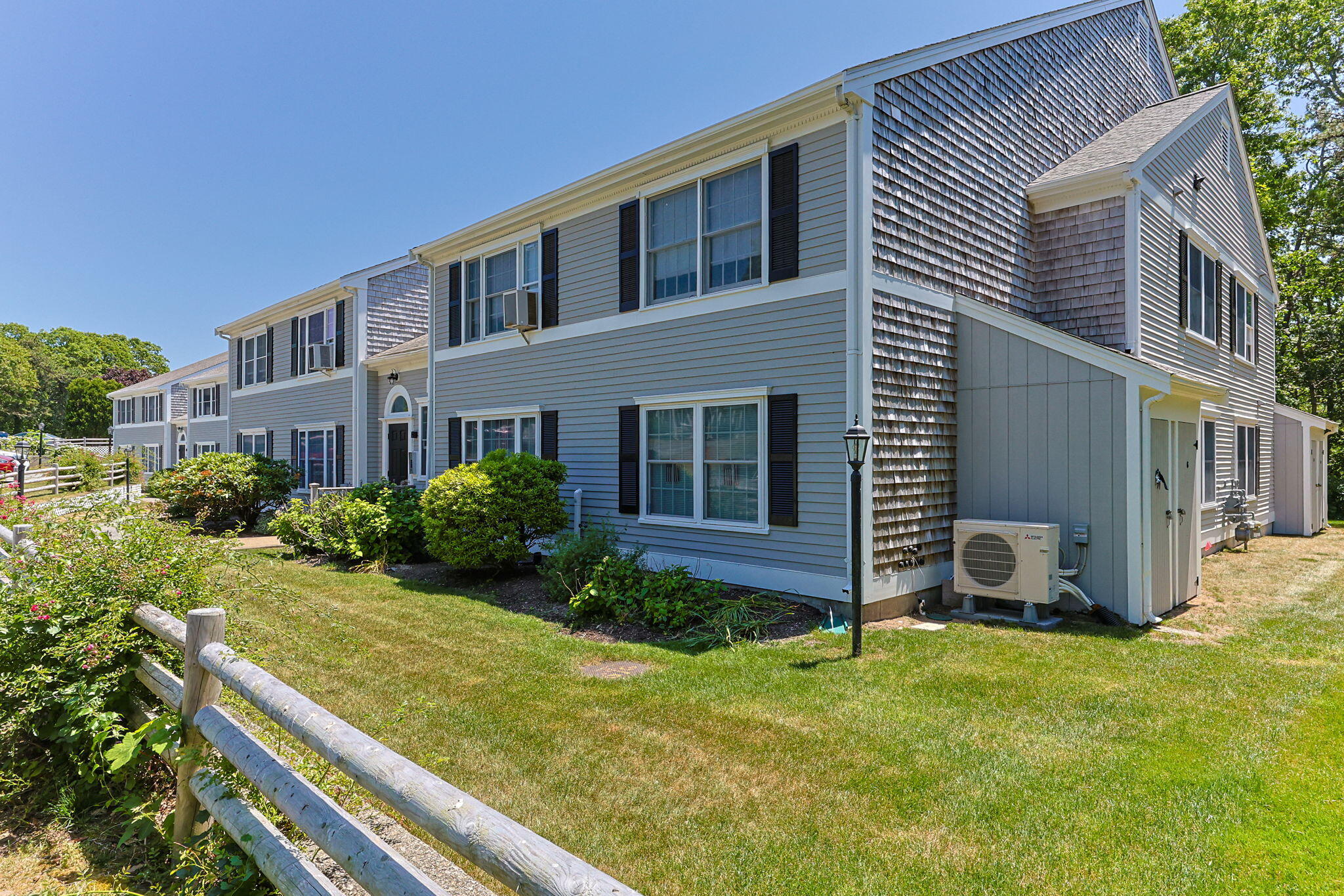 2 Englewood Drive # 1 Unit: H-1