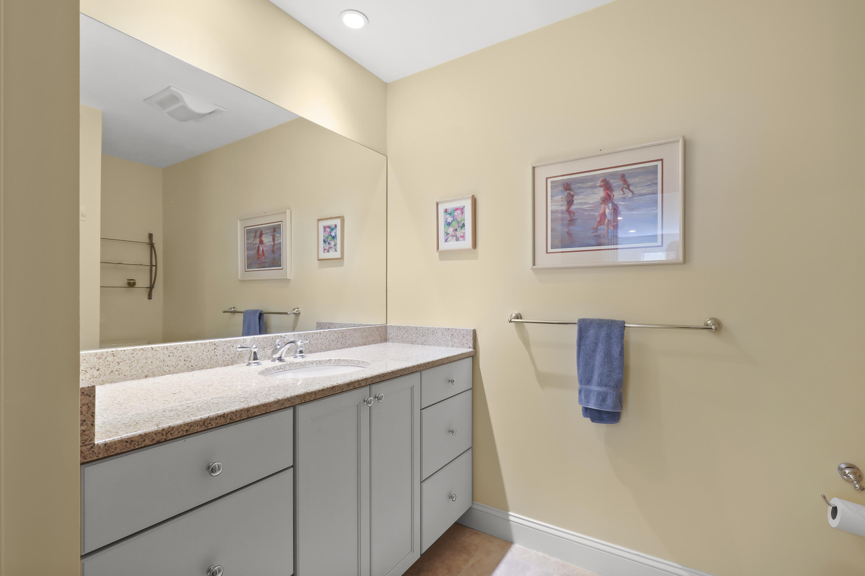 21 Pine Street Unit: 1AU