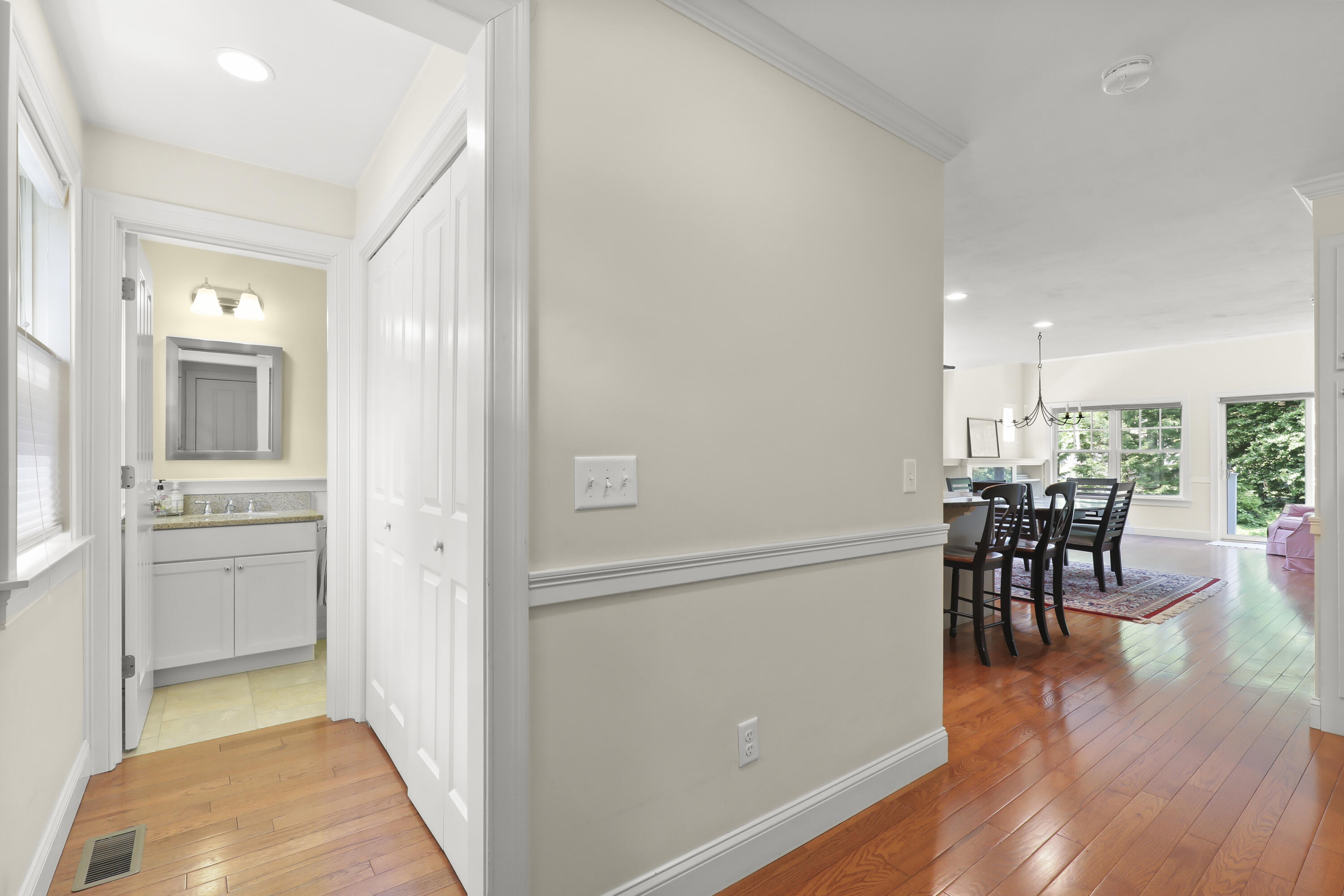 21 Pine Street Unit: 1AU