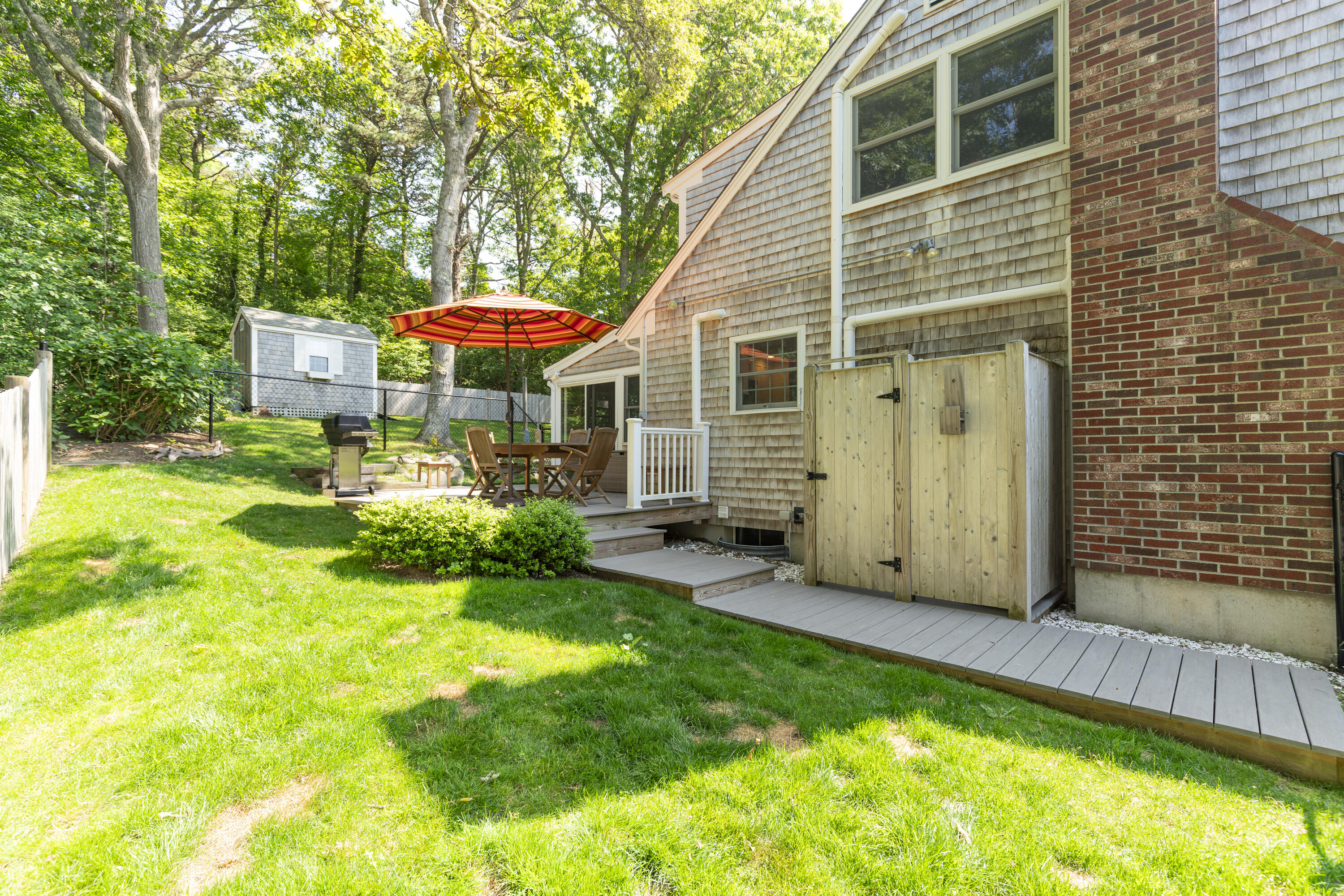 15 Wood Valley Road