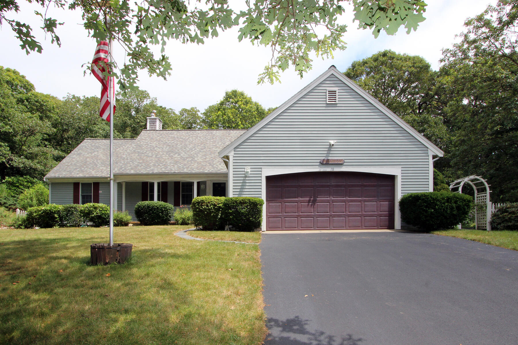 18 Chickadee Lane
