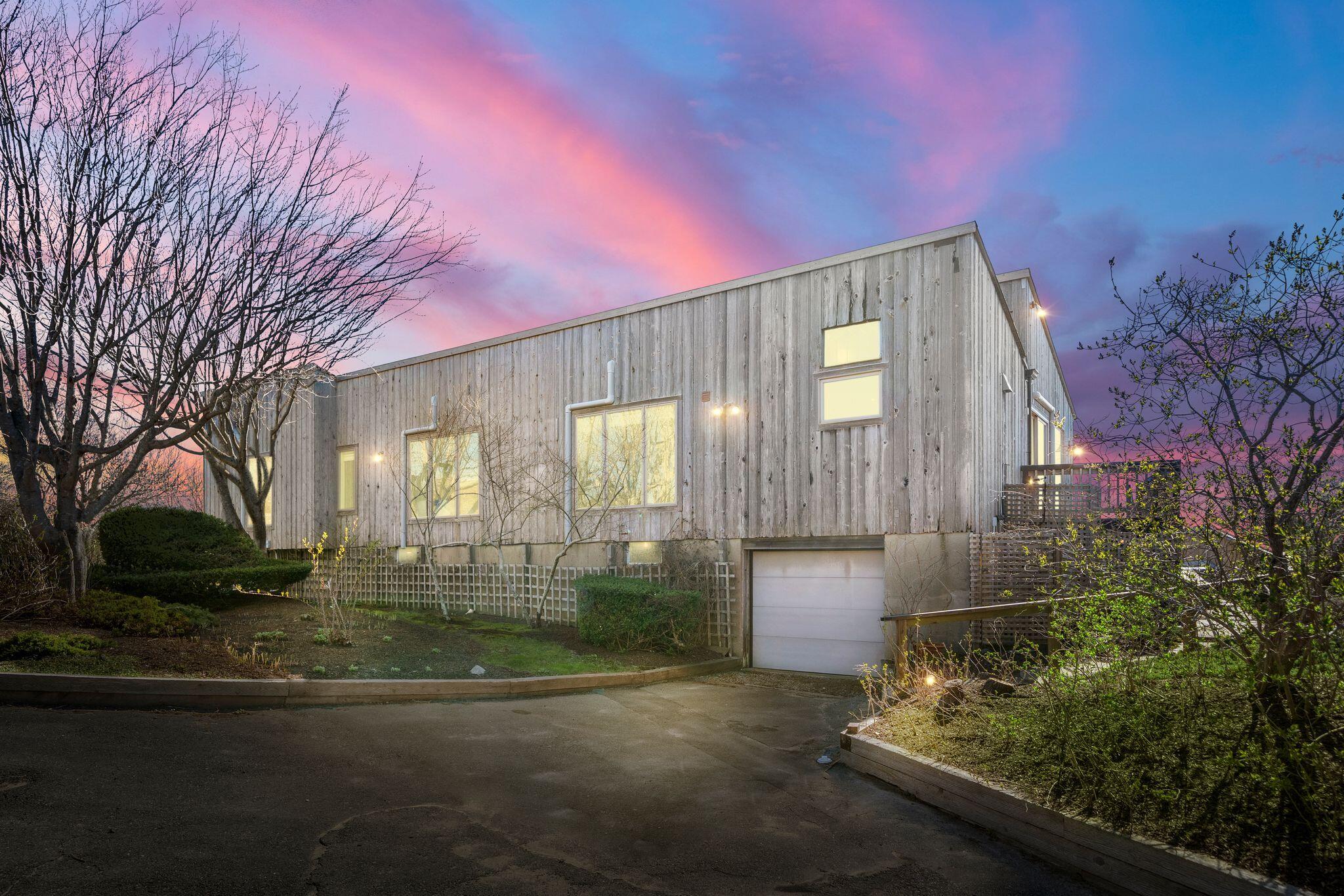 23 Crestview Circle