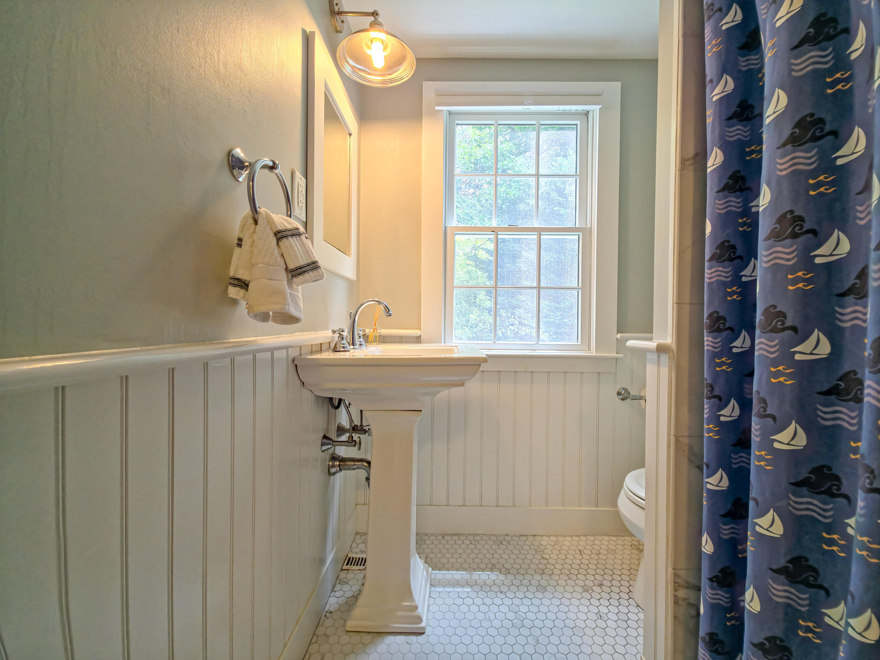 55 Meadowview Road S