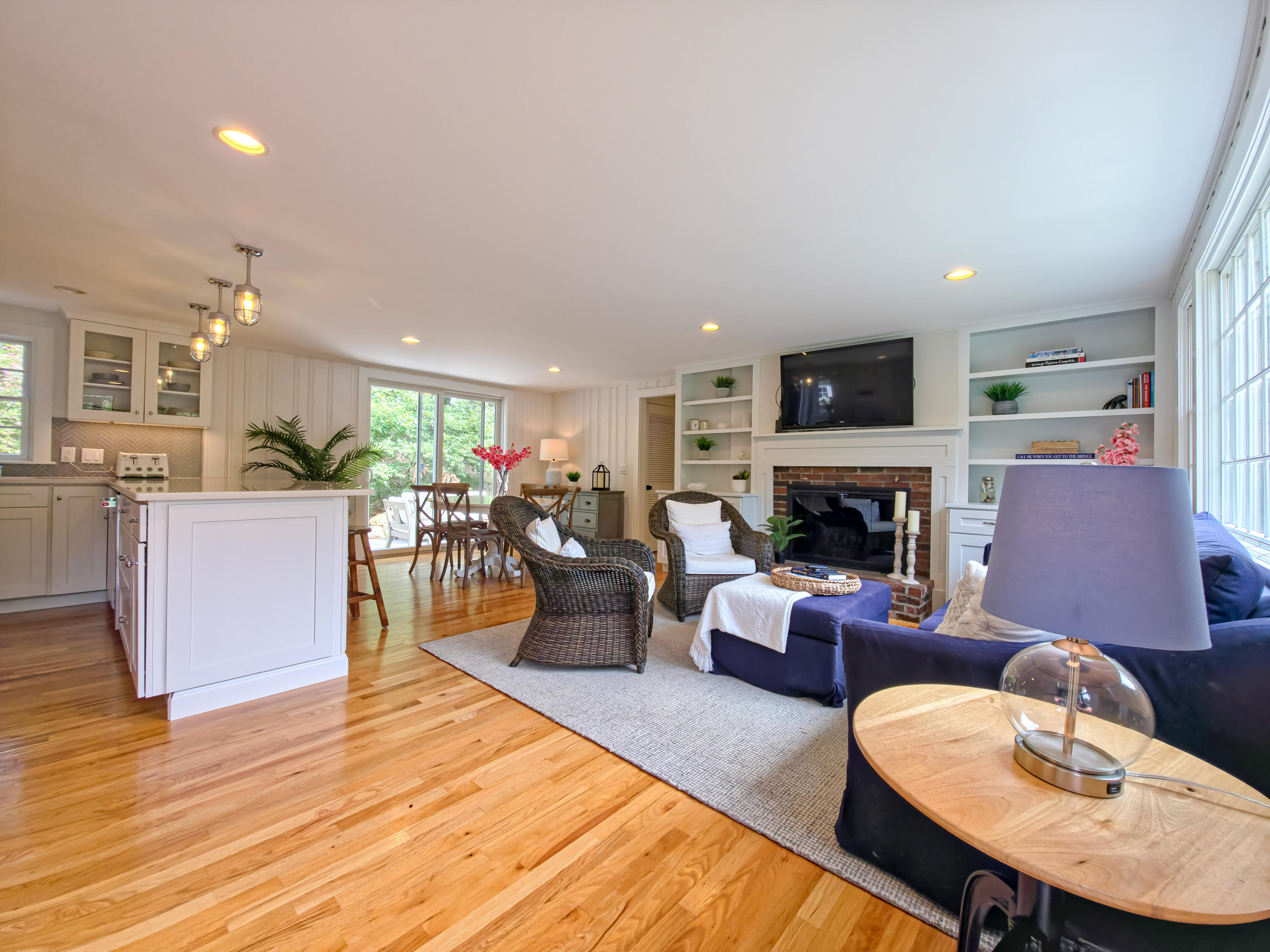 55 Meadowview Road S