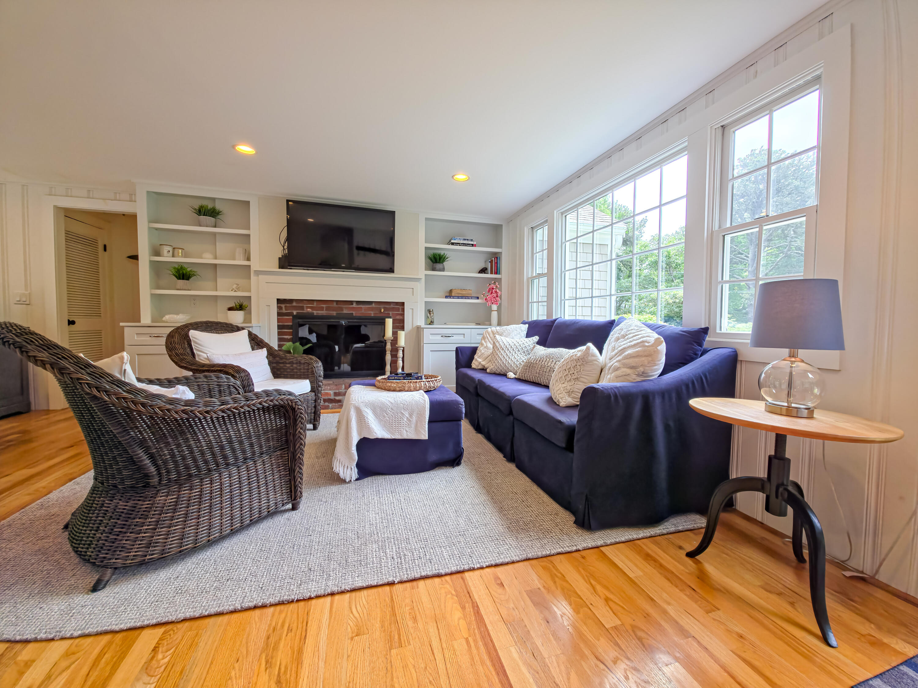 55 Meadowview Road S