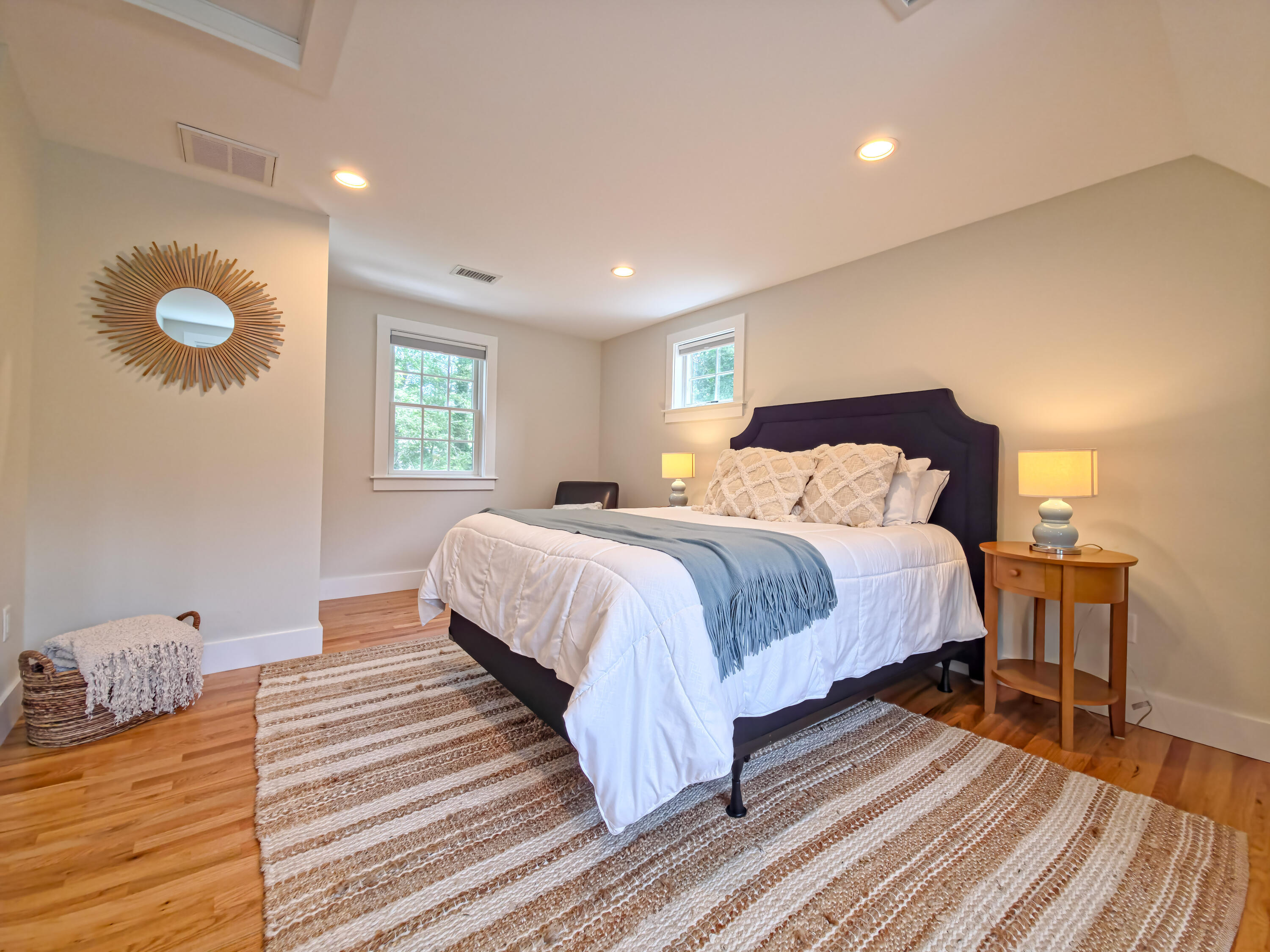 55 Meadowview Road S