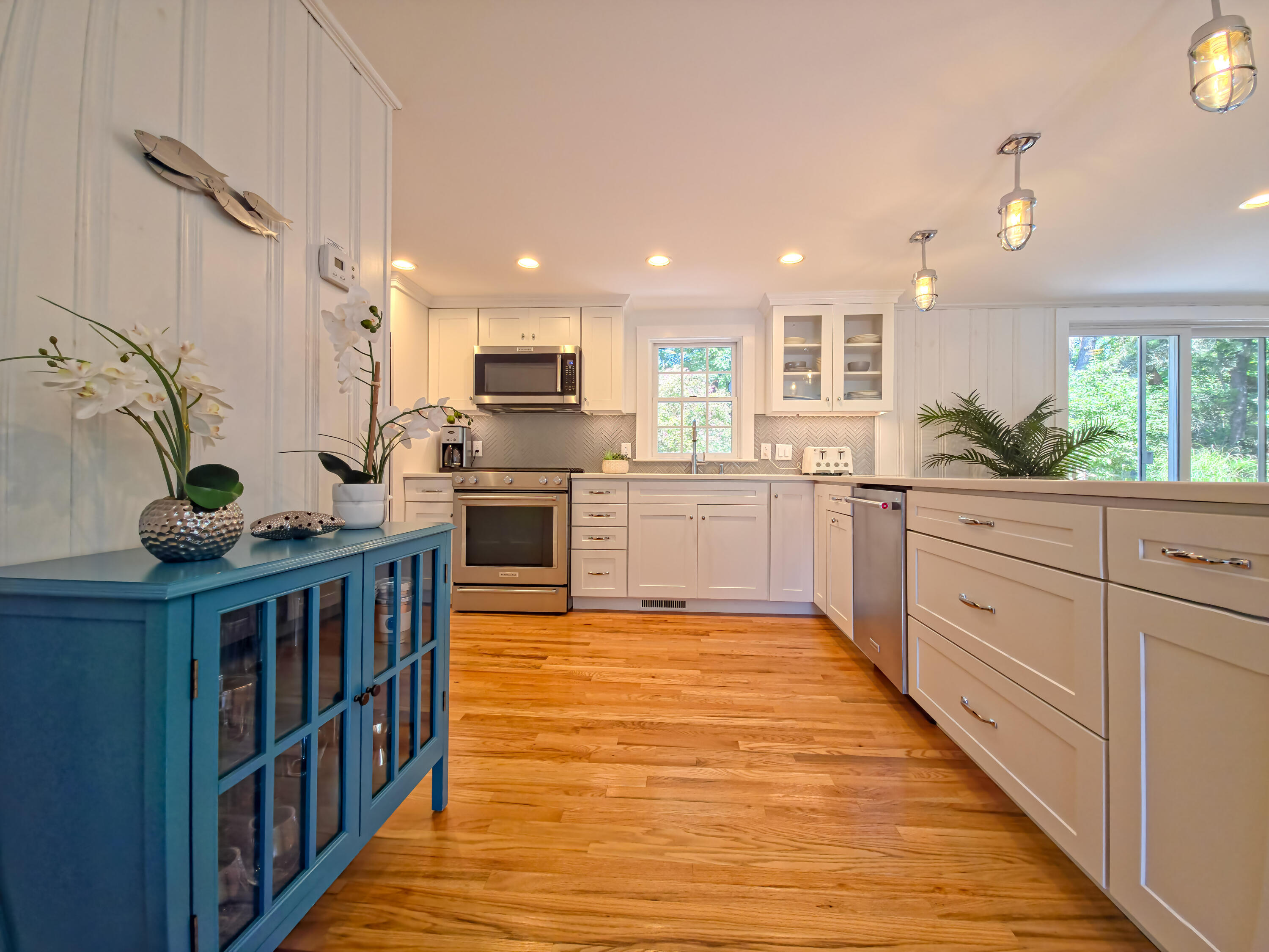 55 Meadowview Road S