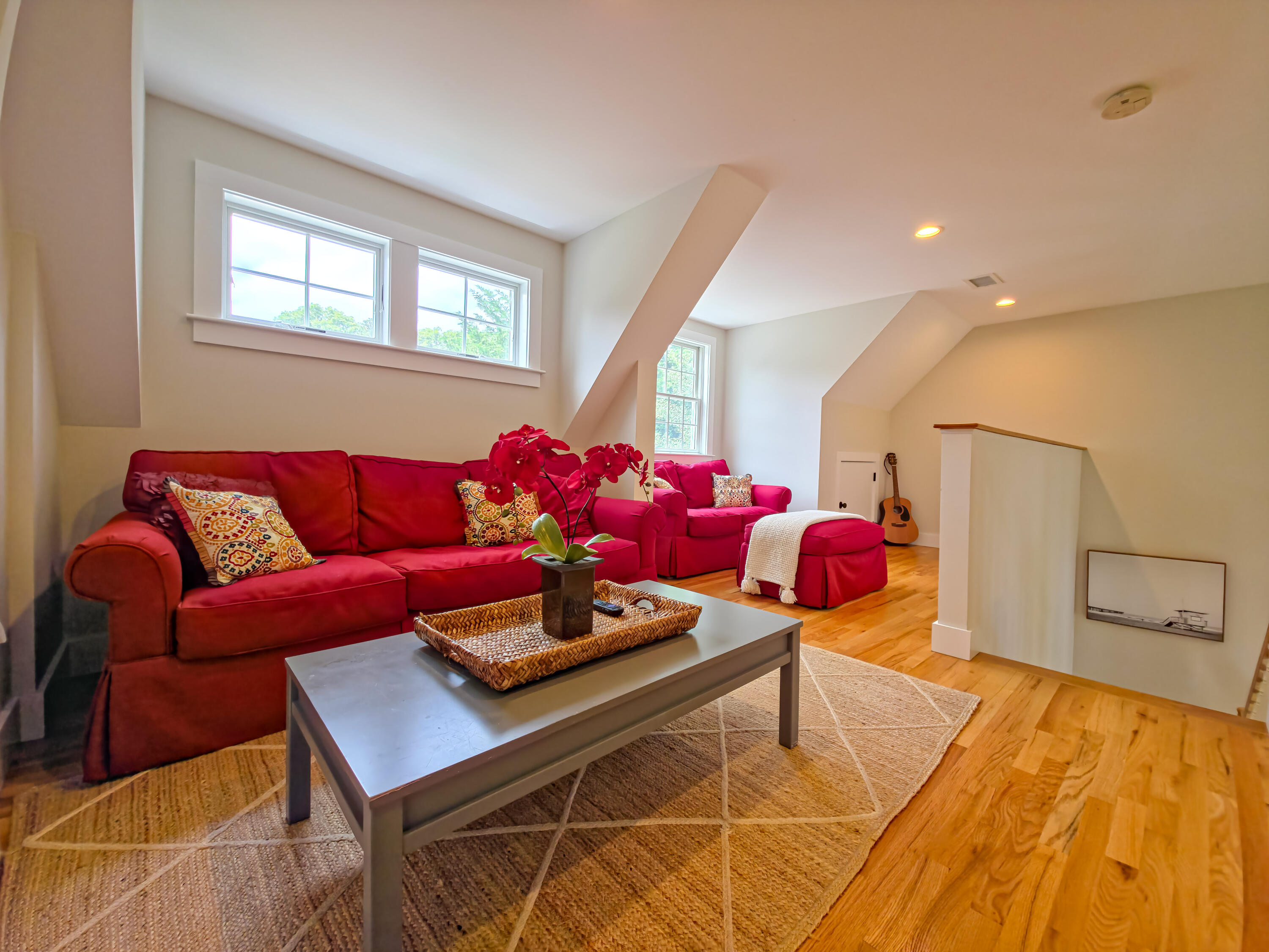 55 Meadowview Road S