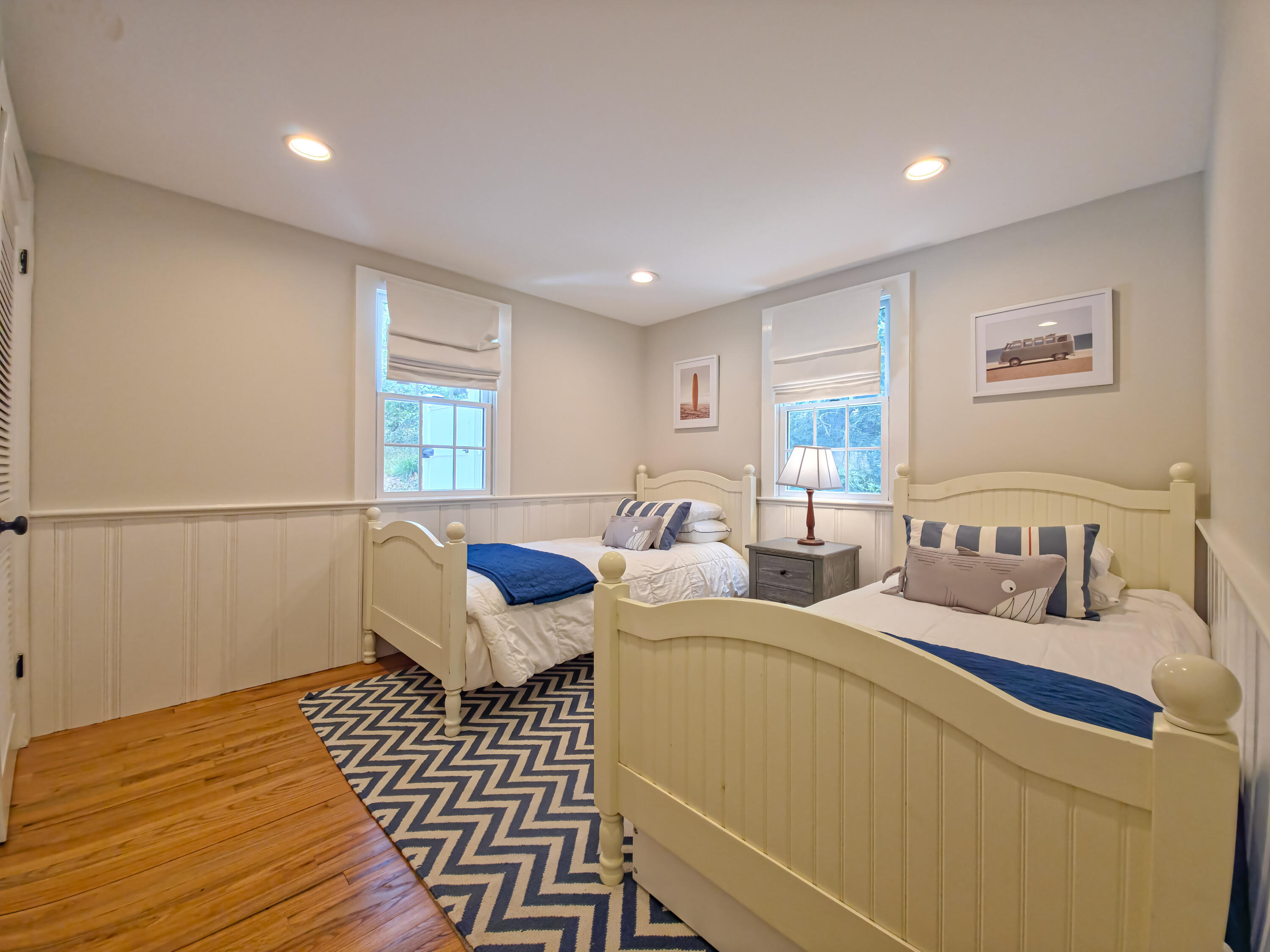 55 Meadowview Road S