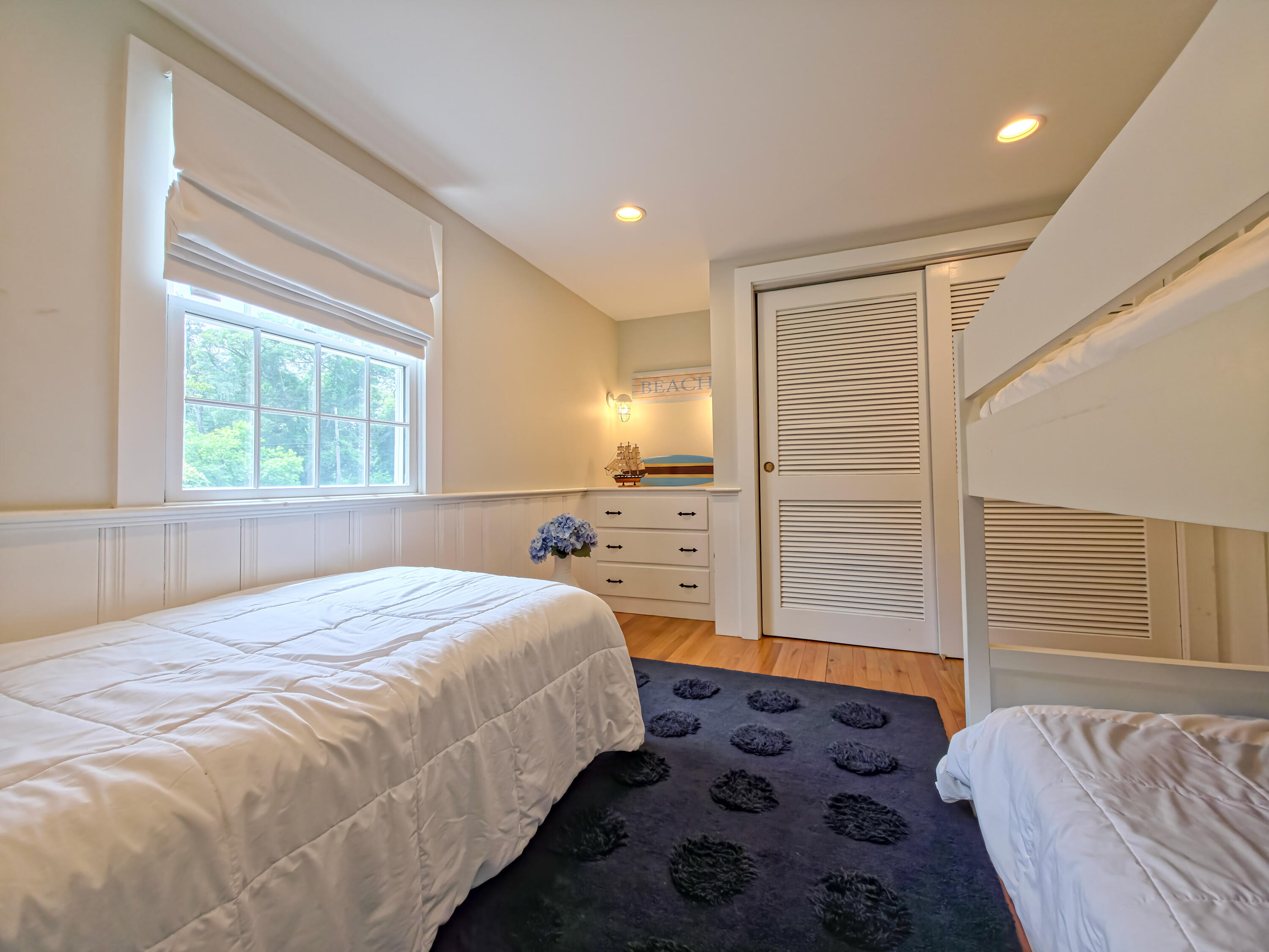 55 Meadowview Road S