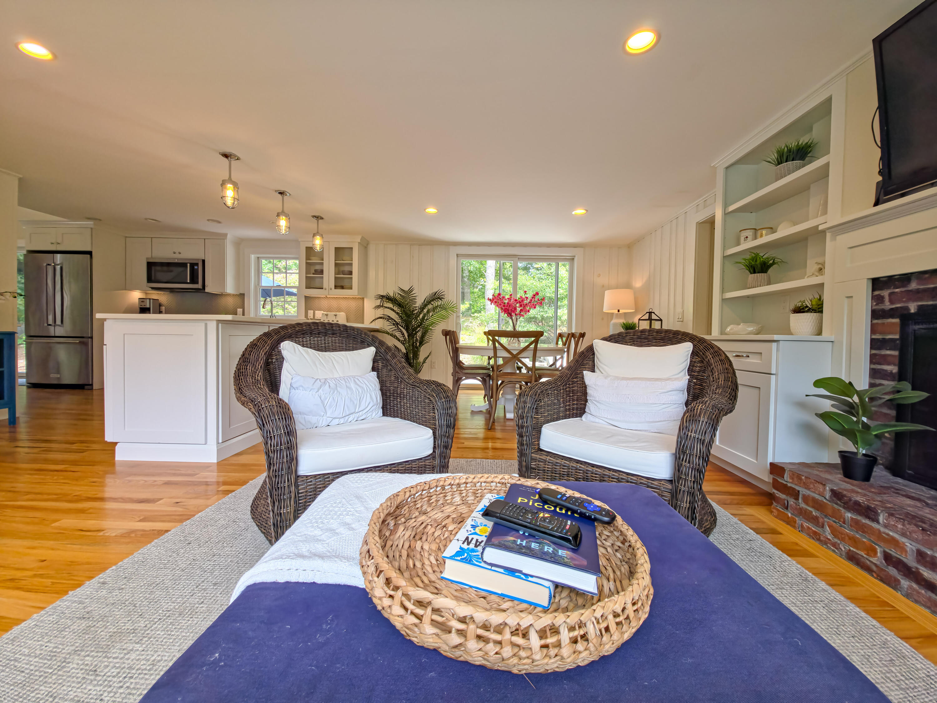 55 Meadowview Road S