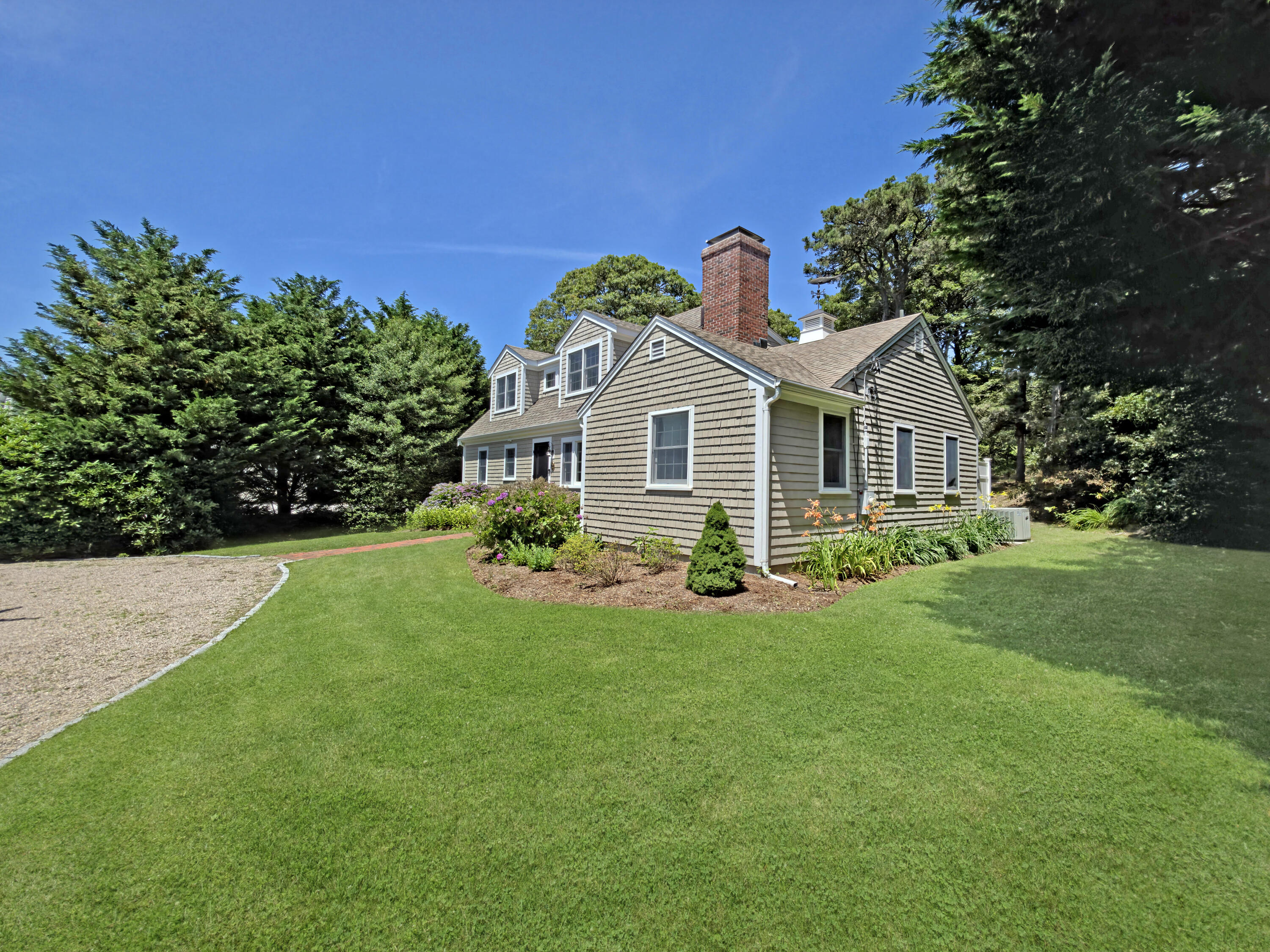 55 Meadowview Road S