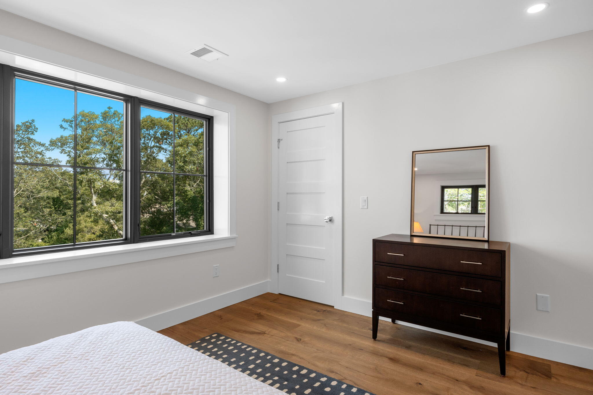 50 Nelson Avenue # 8