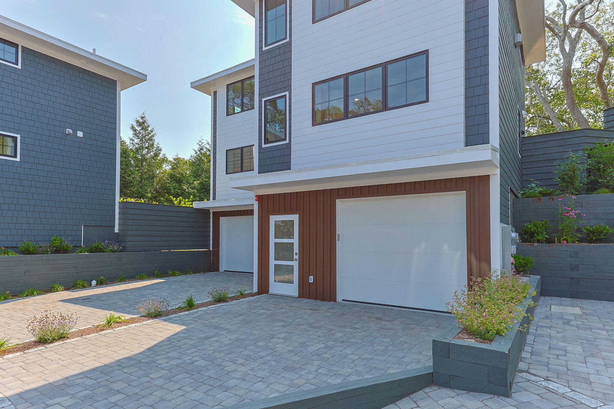 50 Nelson Avenue # 8