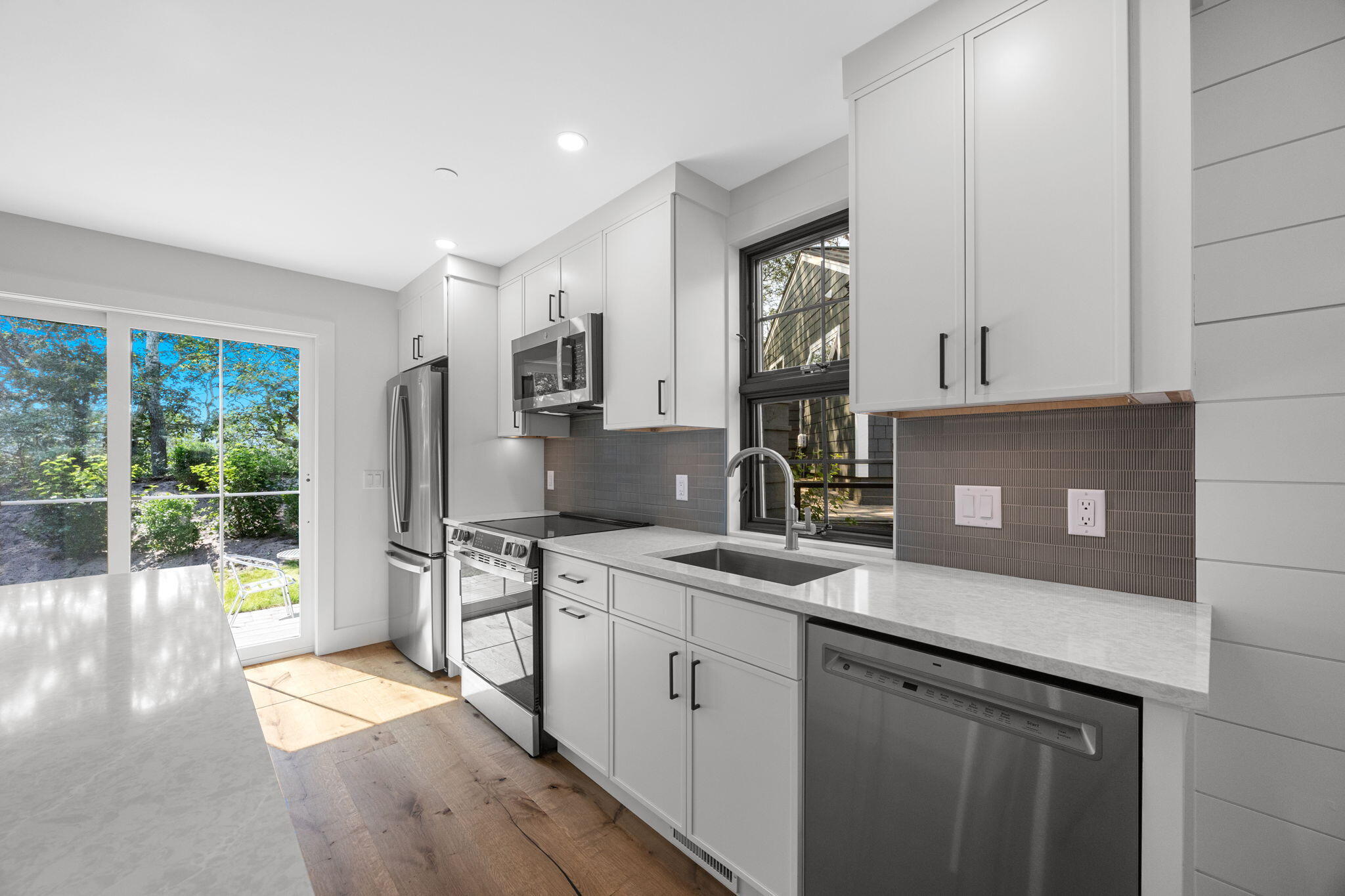 50 Nelson Avenue # 8