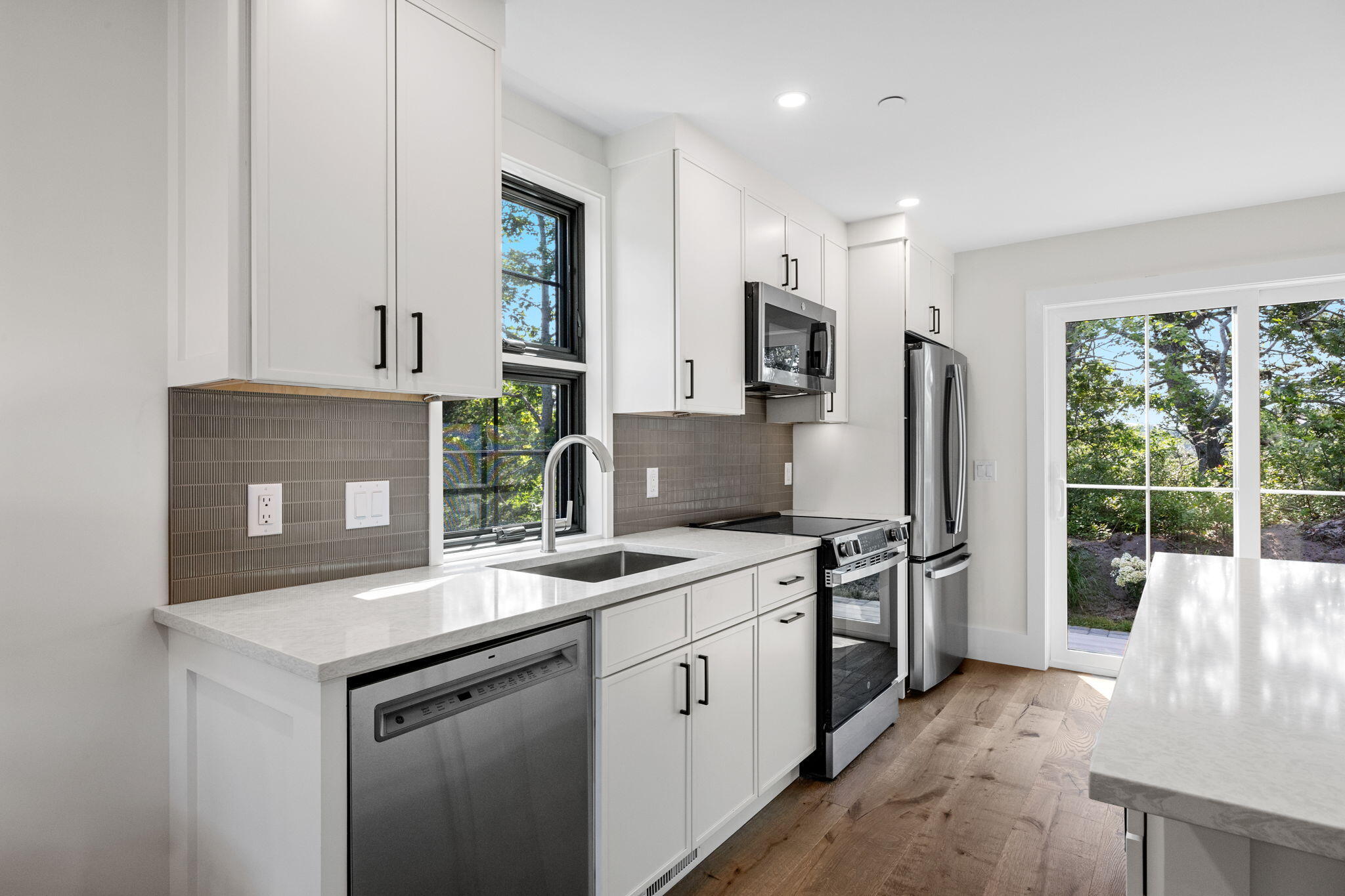 50 Nelson Avenue # 9