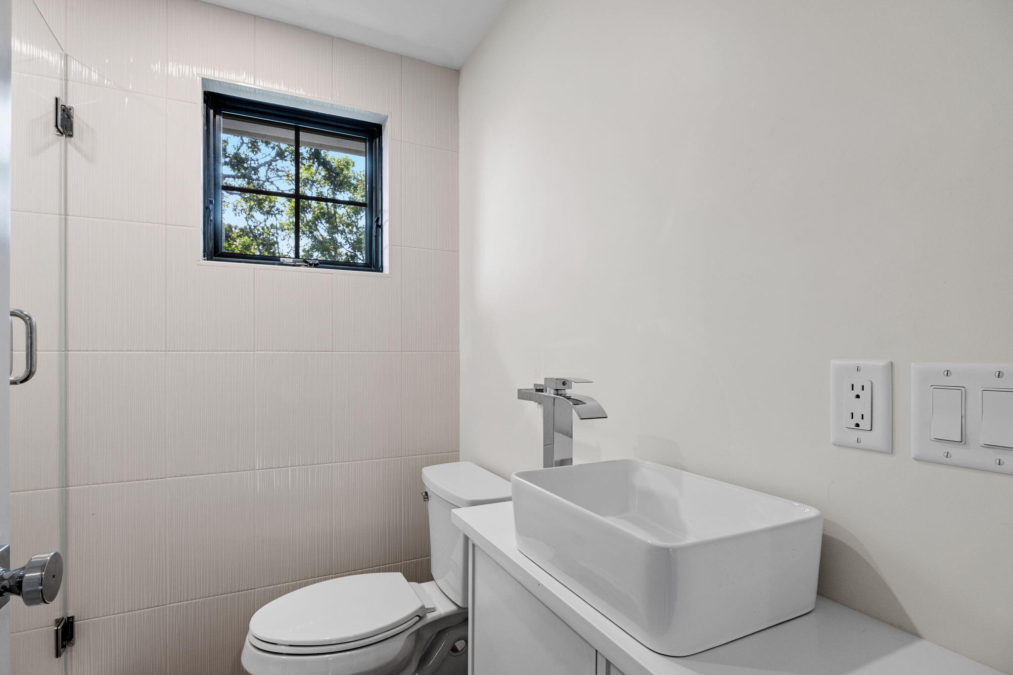 50 Nelson Avenue # 9