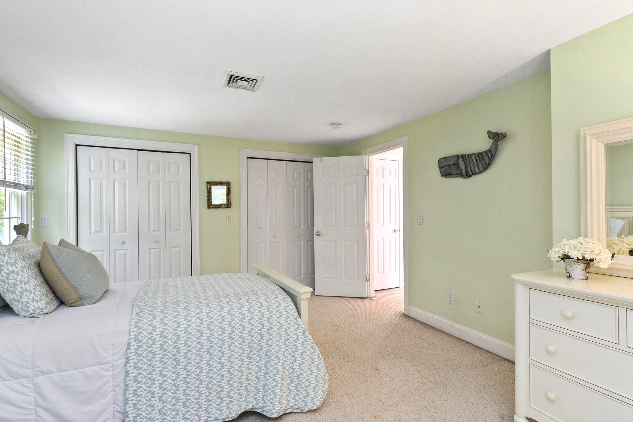 39 Forest Hills Road