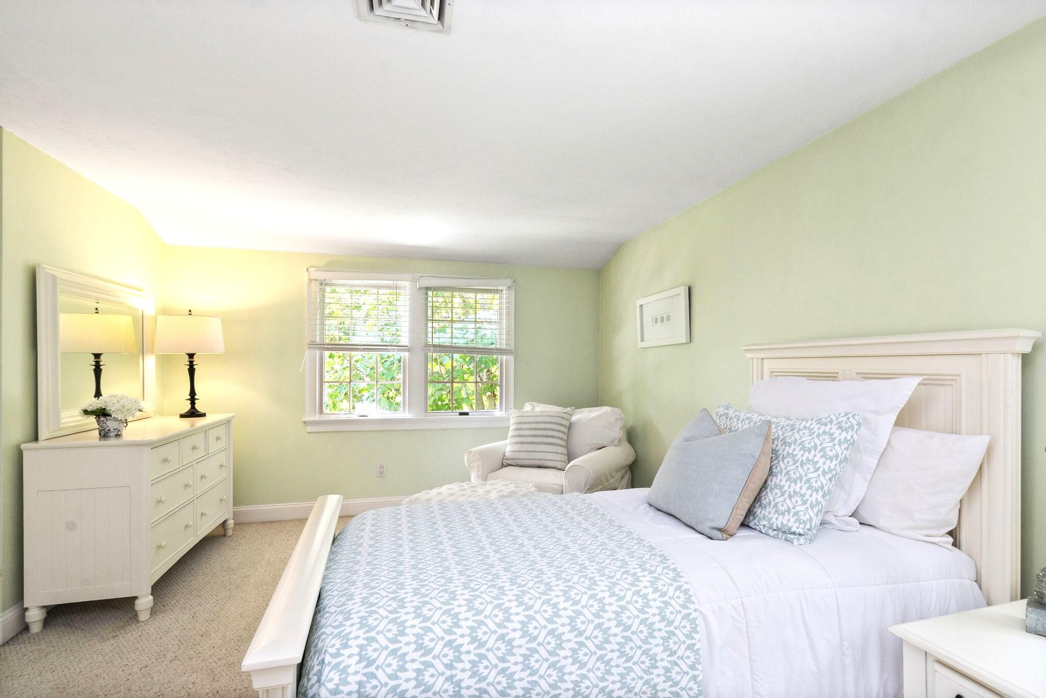 39 Forest Hills Road