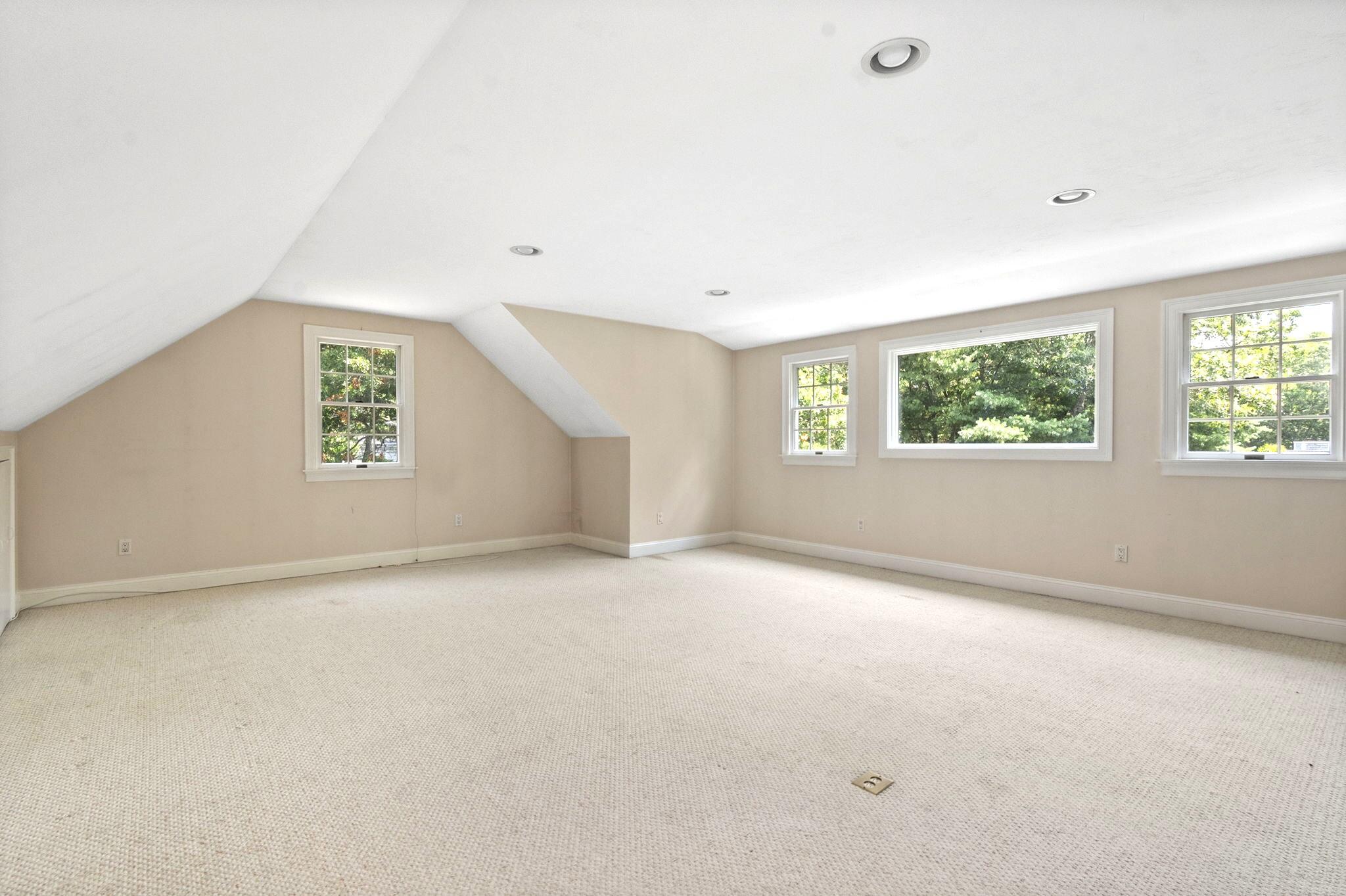 39 Forest Hills Road