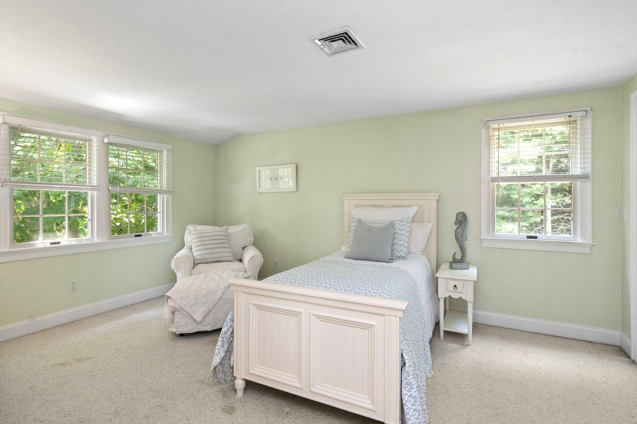 39 Forest Hills Road