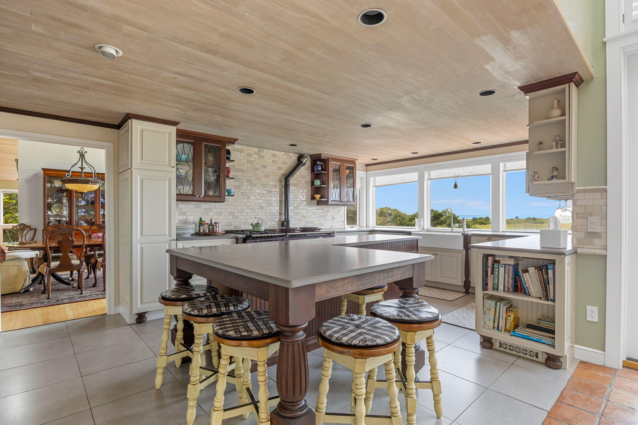 127 Wapoos Trail
