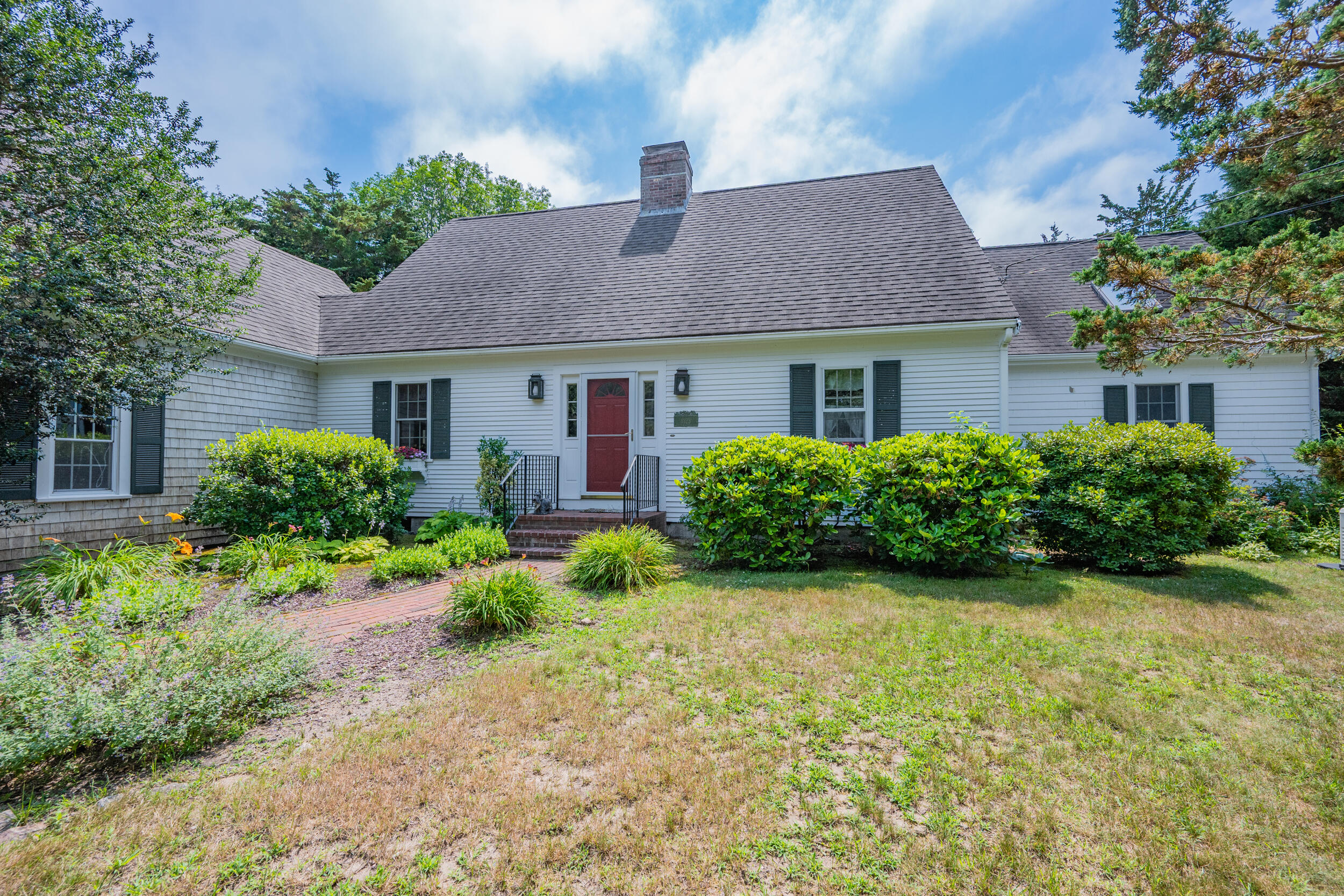 4323 Main Street