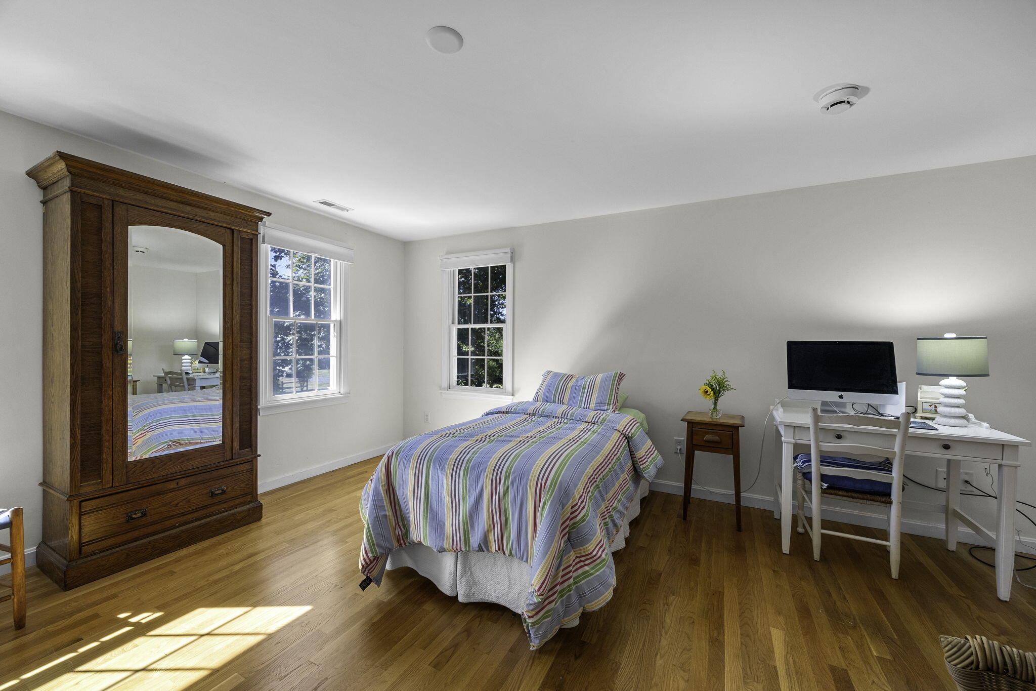 11 Cedar Land Road