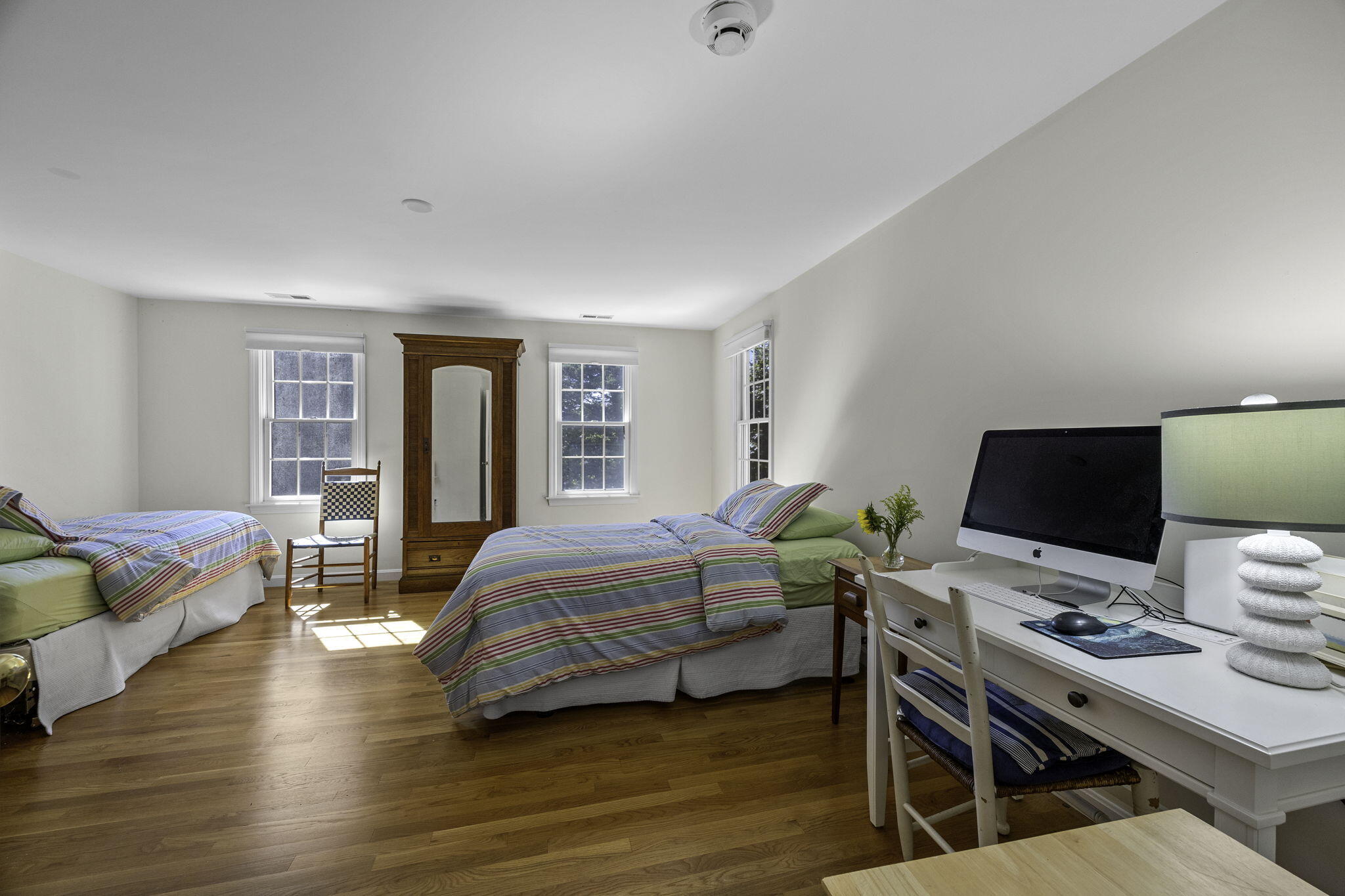 11 Cedar Land Road