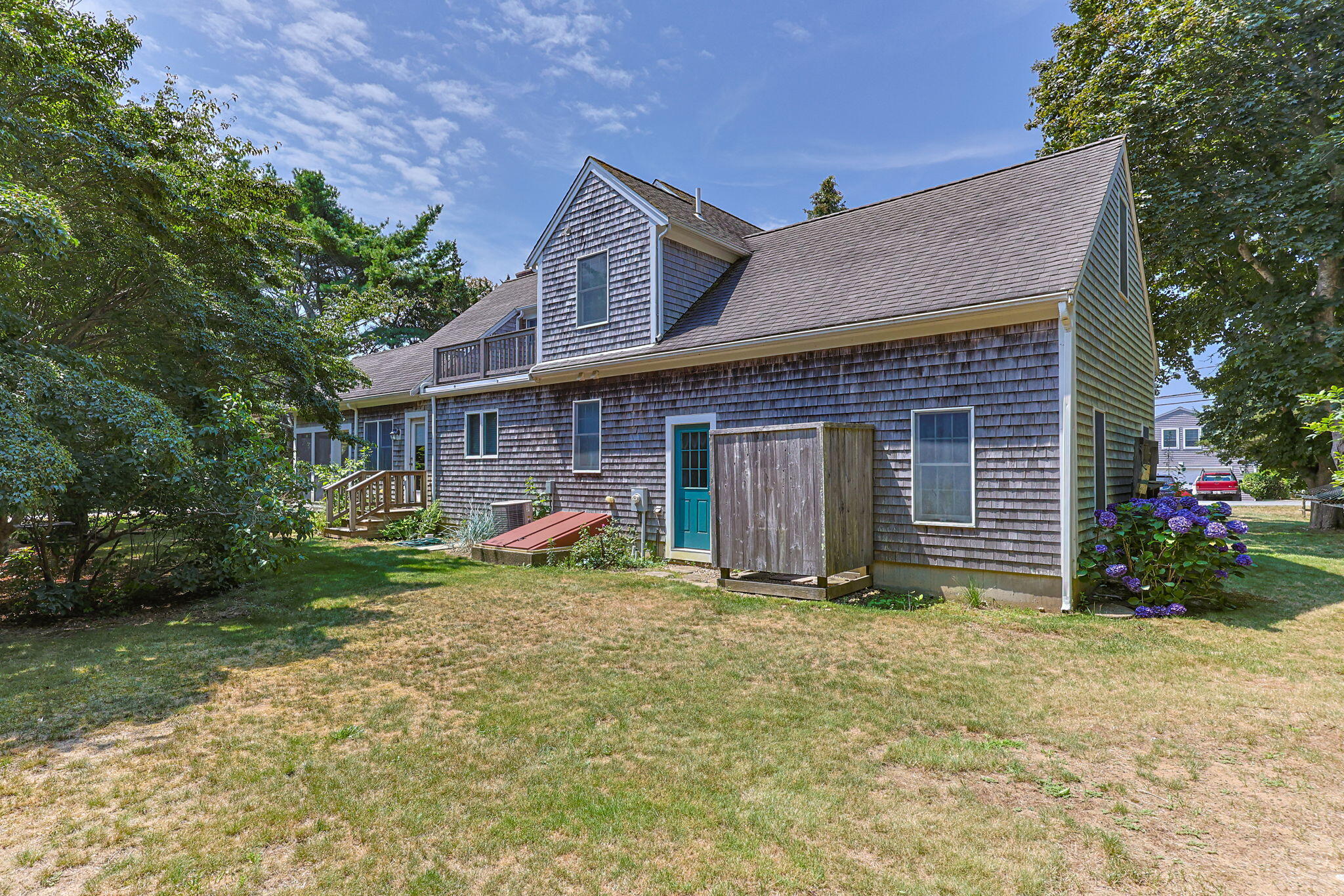 11 Cedar Land Road