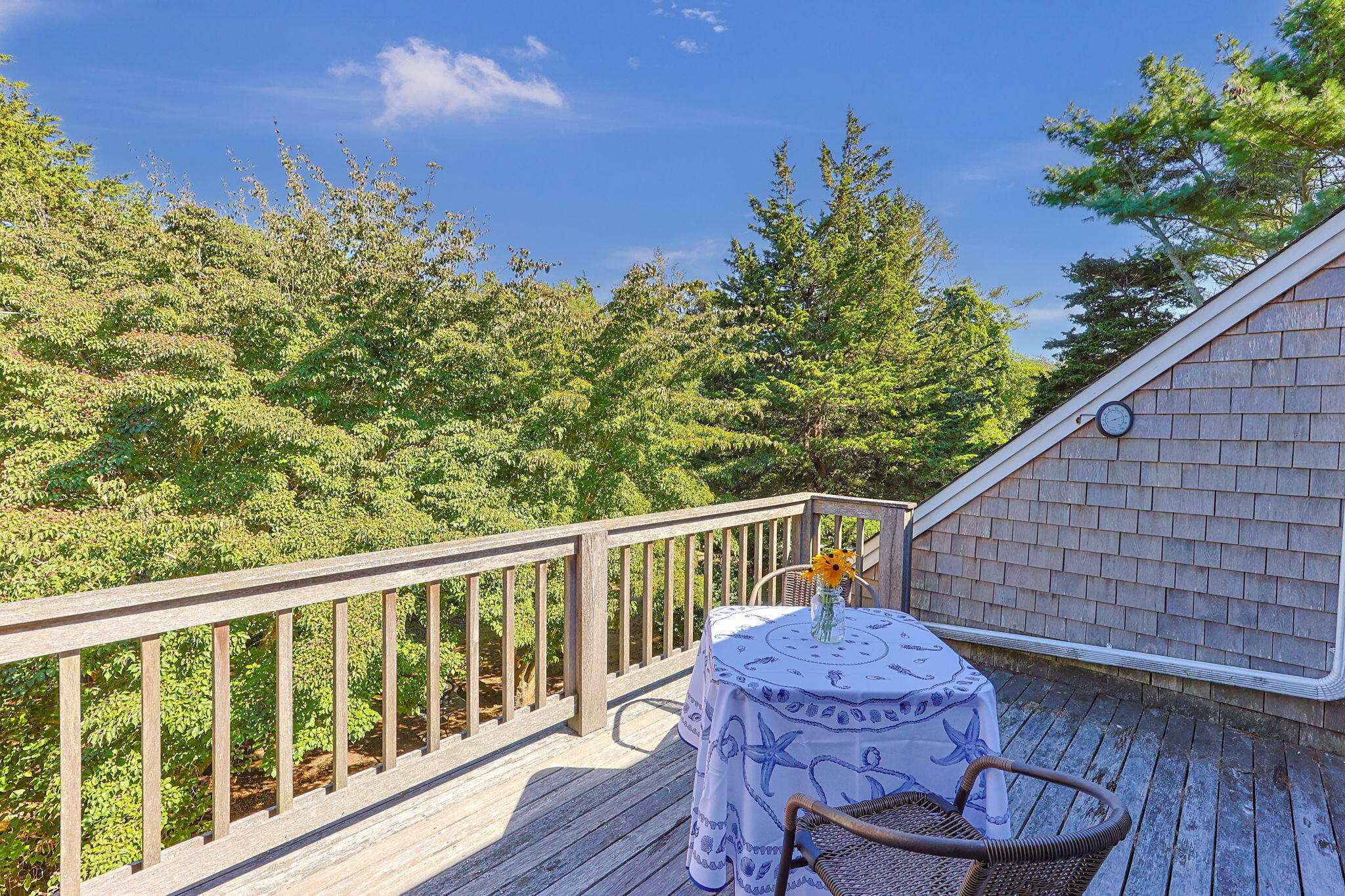 11 Cedar Land Road
