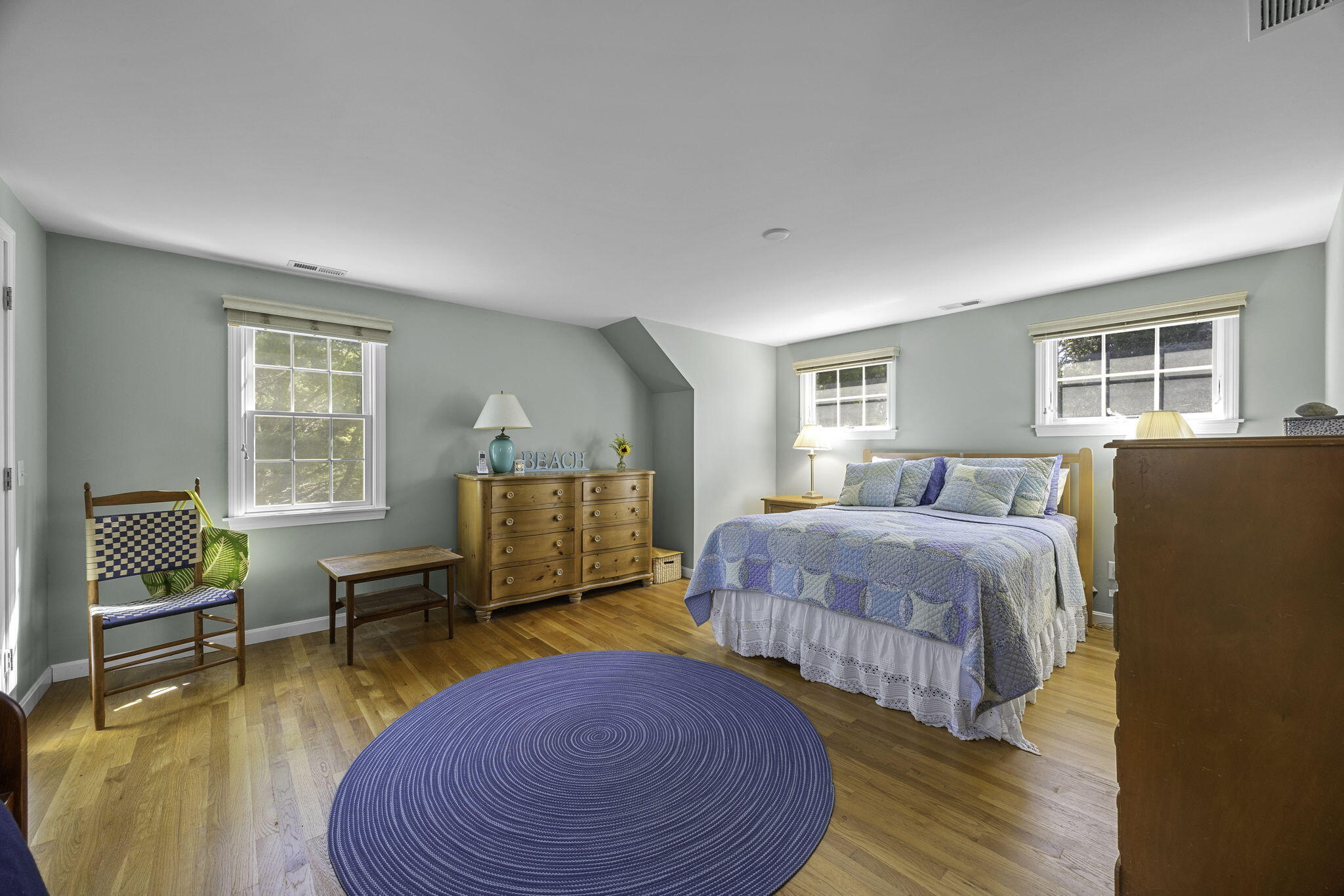 11 Cedar Land Road