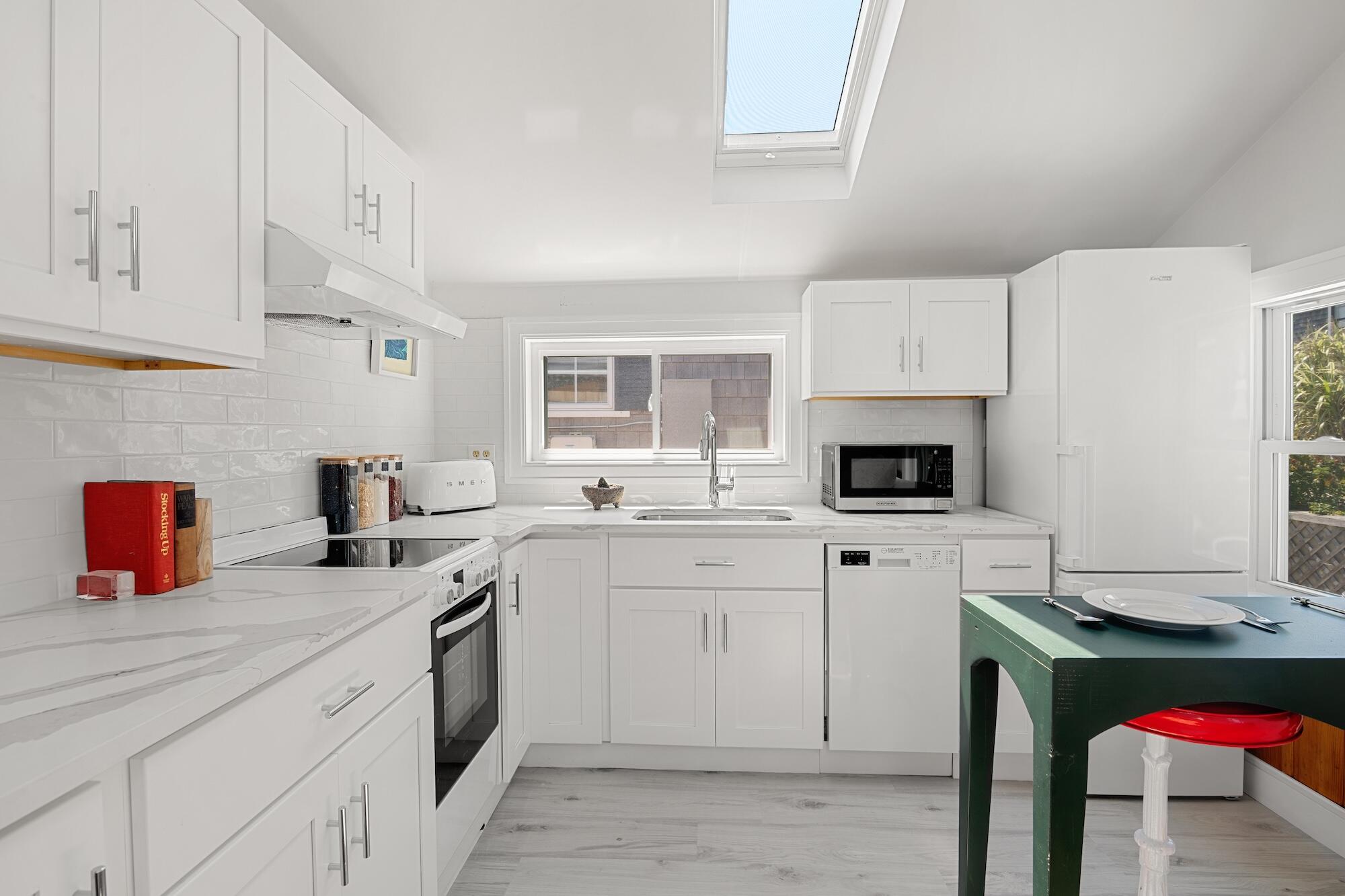 21 Dewey Avenue # U3