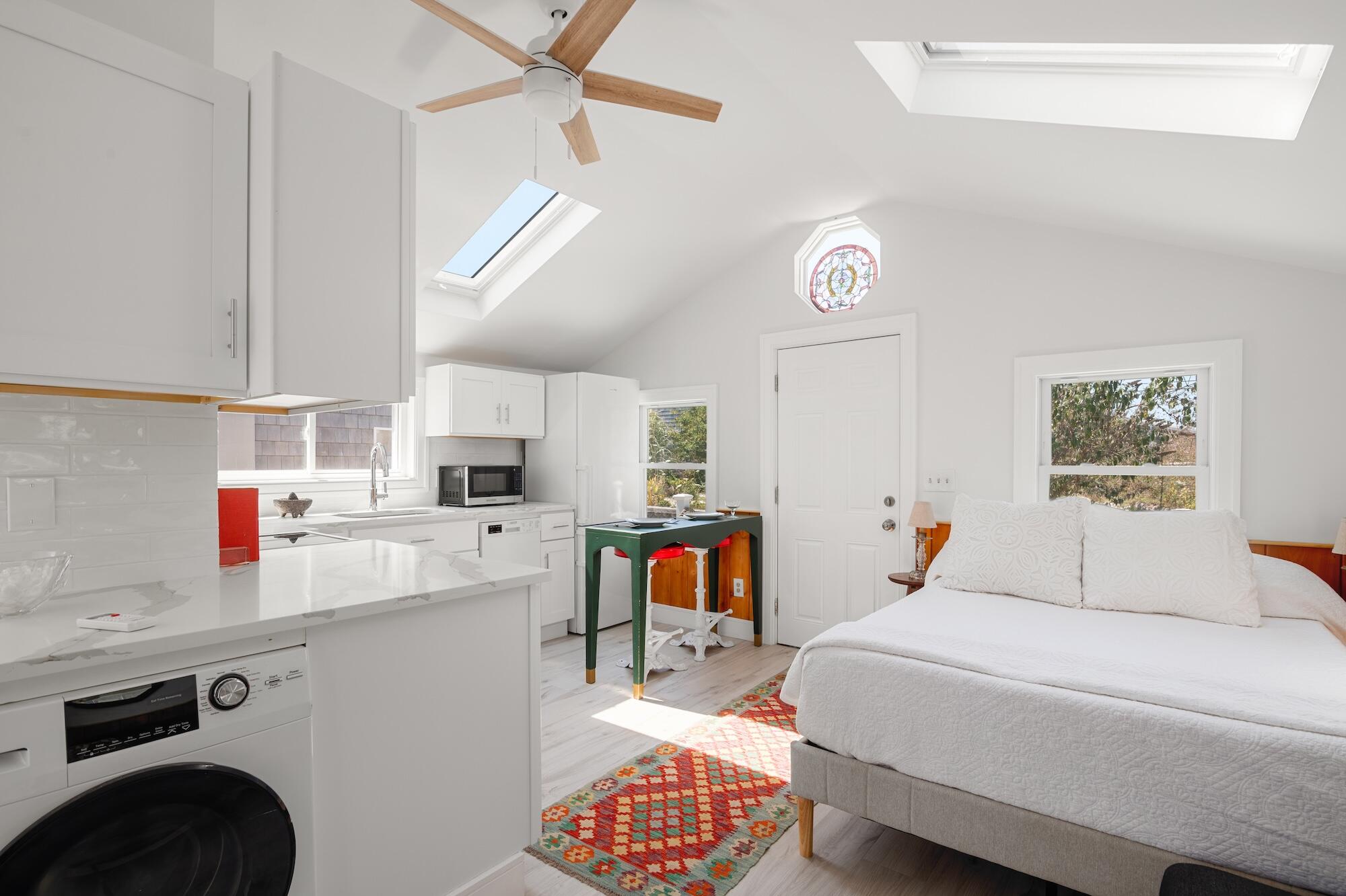 21 Dewey Avenue # U3