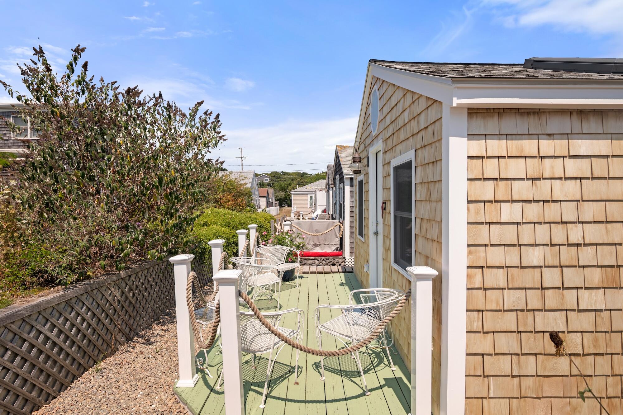 21 Dewey Avenue # U3
