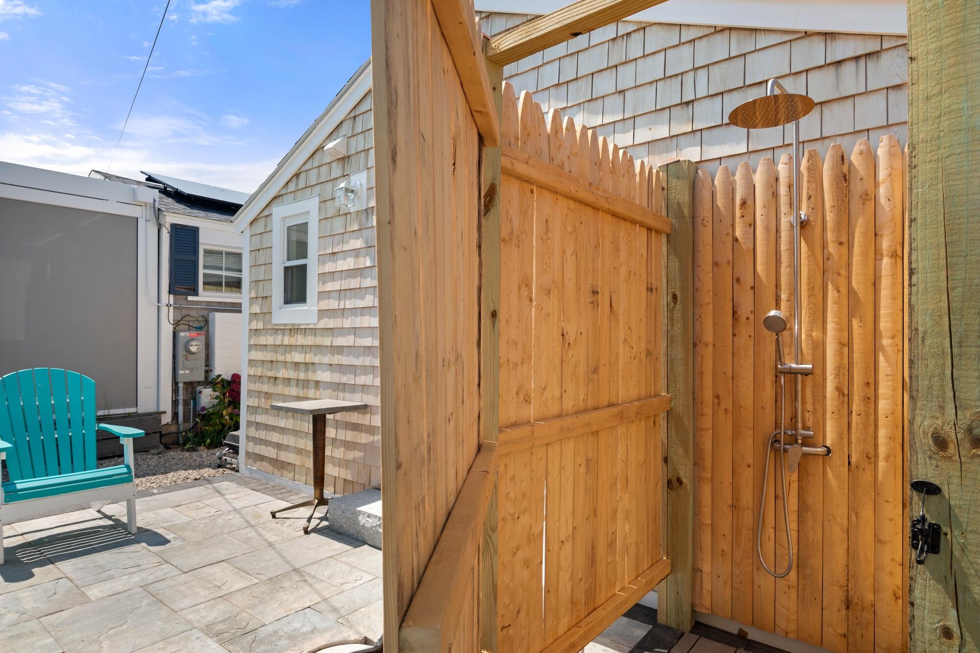 21 Dewey Avenue # U3