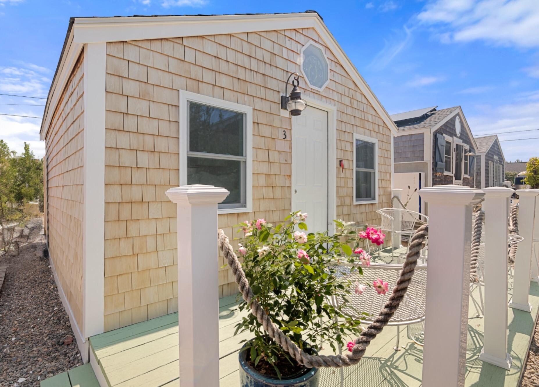 21 Dewey Avenue # U3