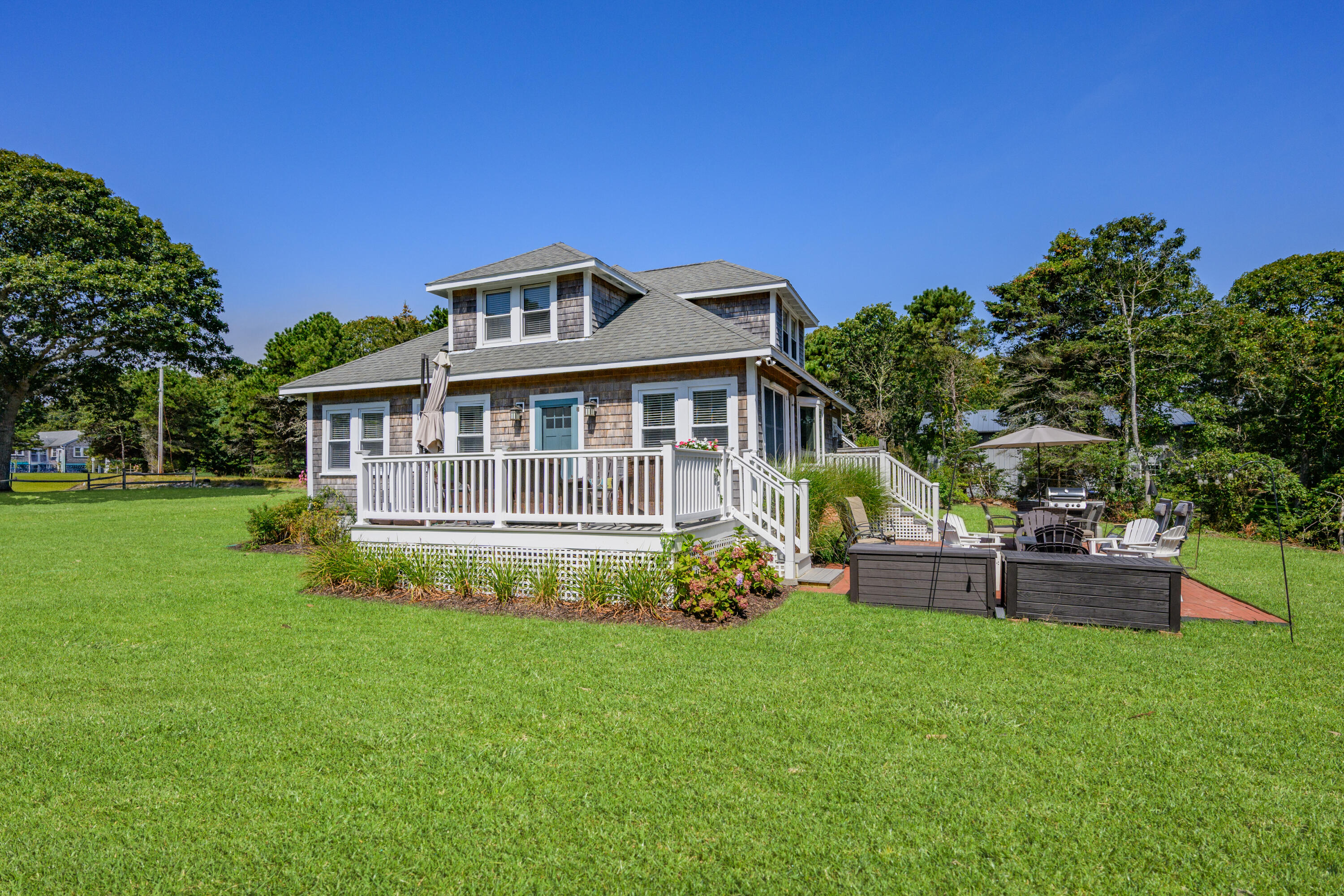 79 Forest Beach Road