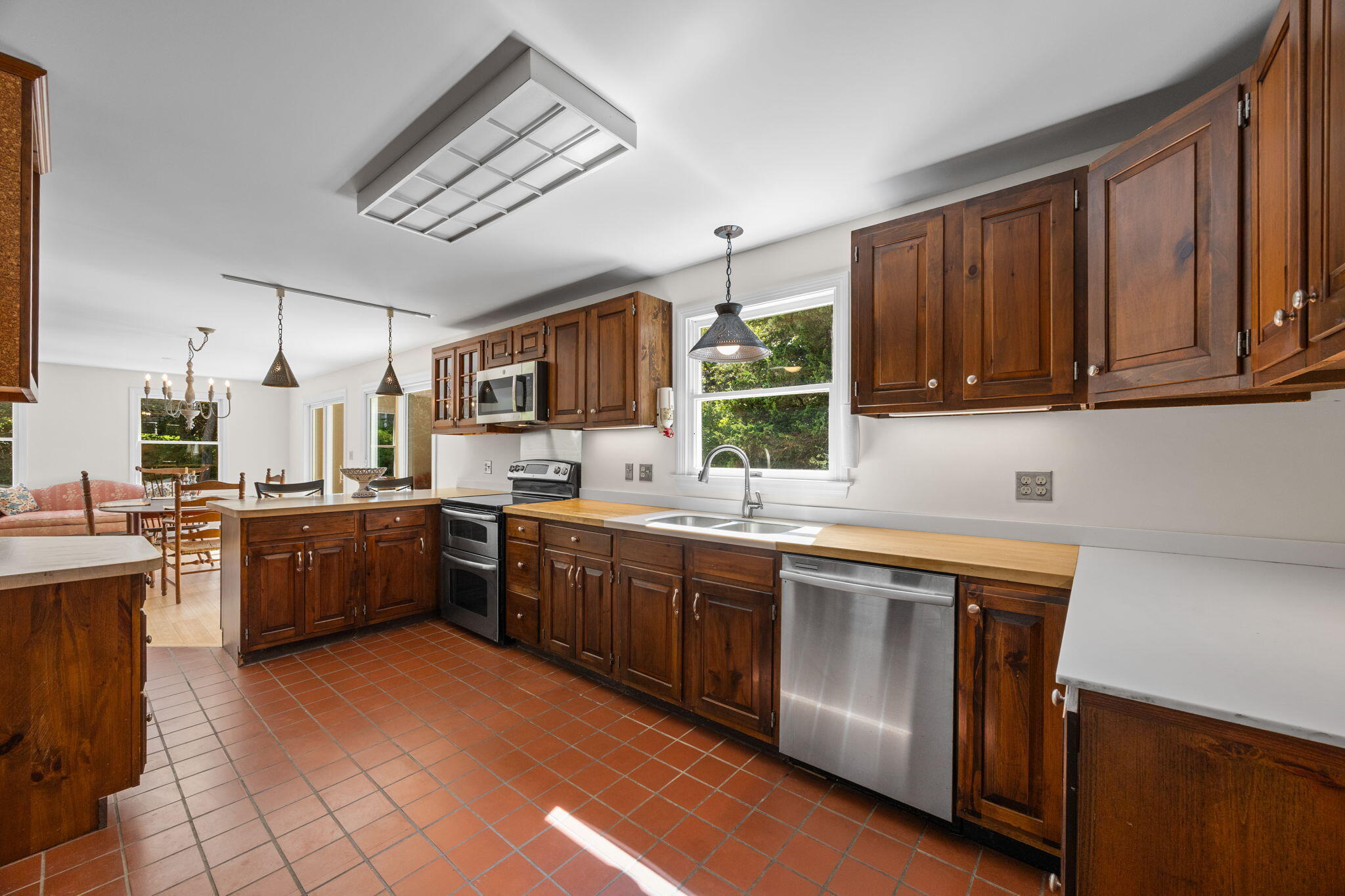 131 Pochet Road